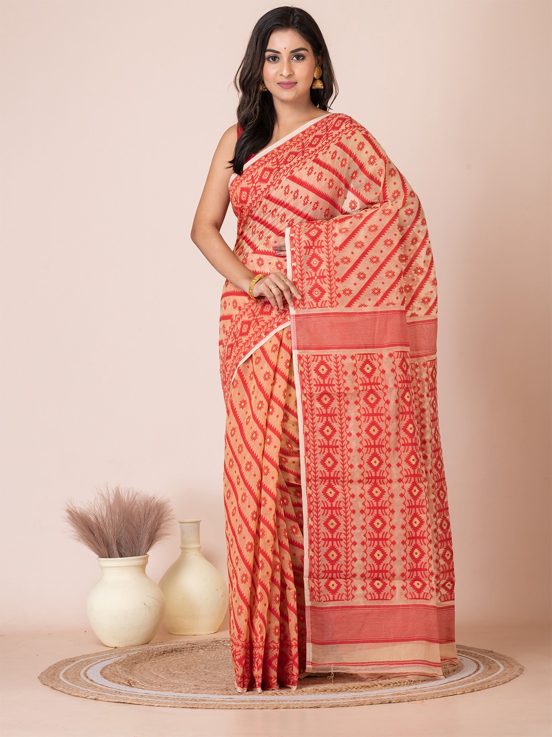 

Laa Calcutta Ethnic Motifs Pure Cotton Jamdani Saree, Beige