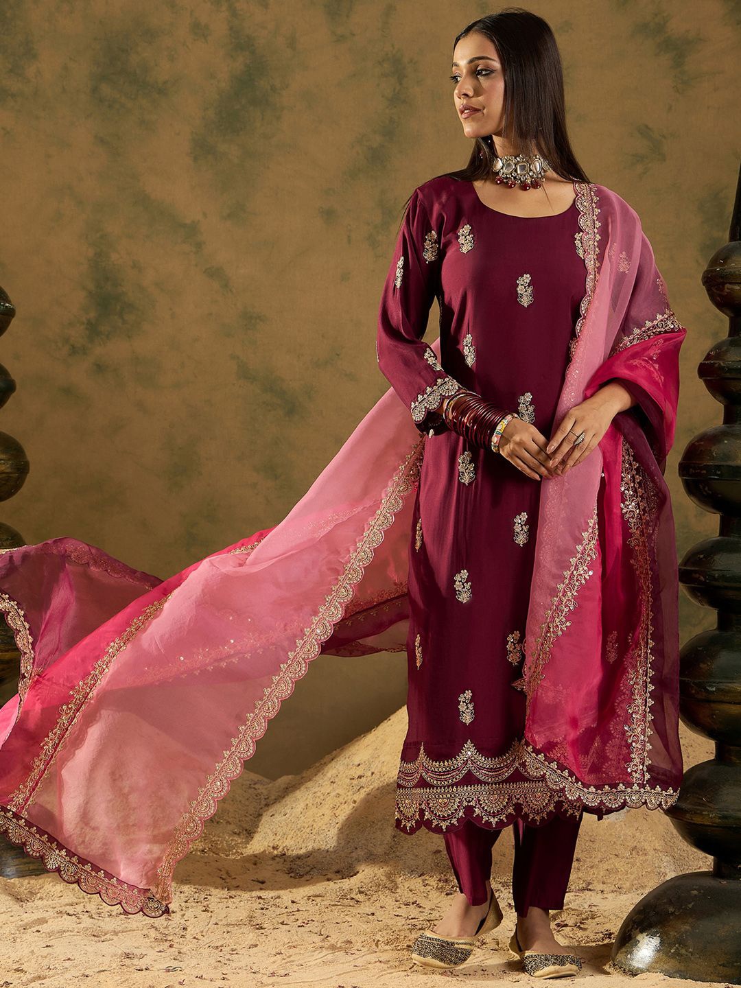 

Indo Era Ethnic Embroidered Zari Work Regular Sleeves Round Neck Silk Blend Kurta Set, Maroon