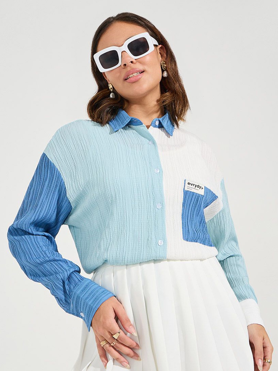 

Styli Women Color Block Textured Oversized Shirt, Blue