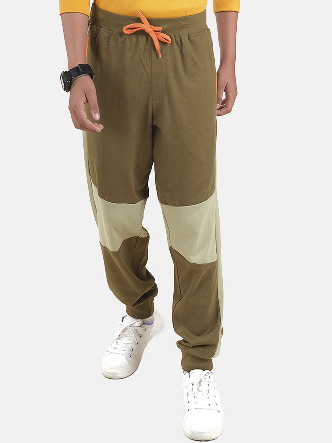 

KiddoPanti Boys Pure Cotton Mid Rise Joggers, Green