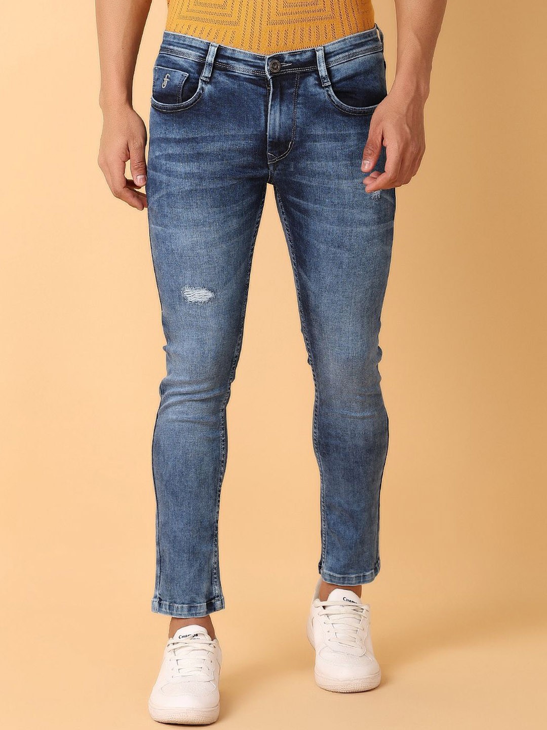 

V-Mart Men Low Distress Jeans, Blue