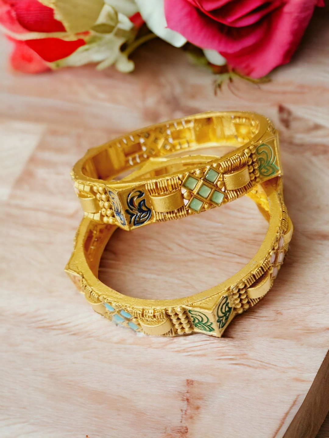 

The Pari Set Of 2 Gold-Plated Stone-Studded Bangles