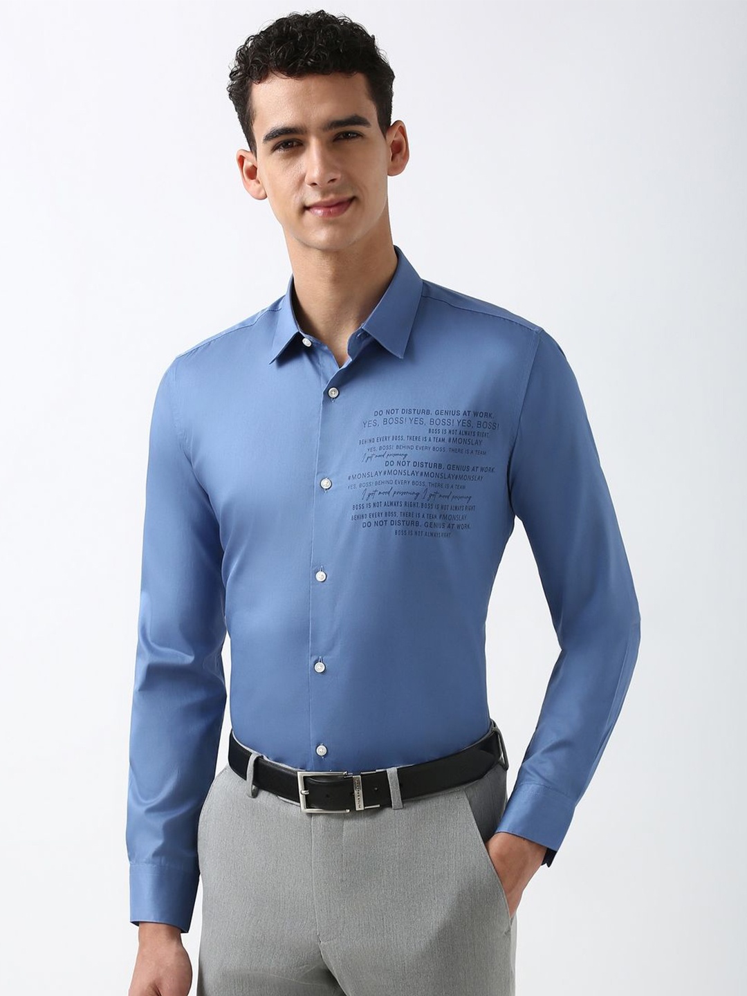 

Peter England Men Spread Collar Solid Cotton Slim Fit Formal Shirt, Blue