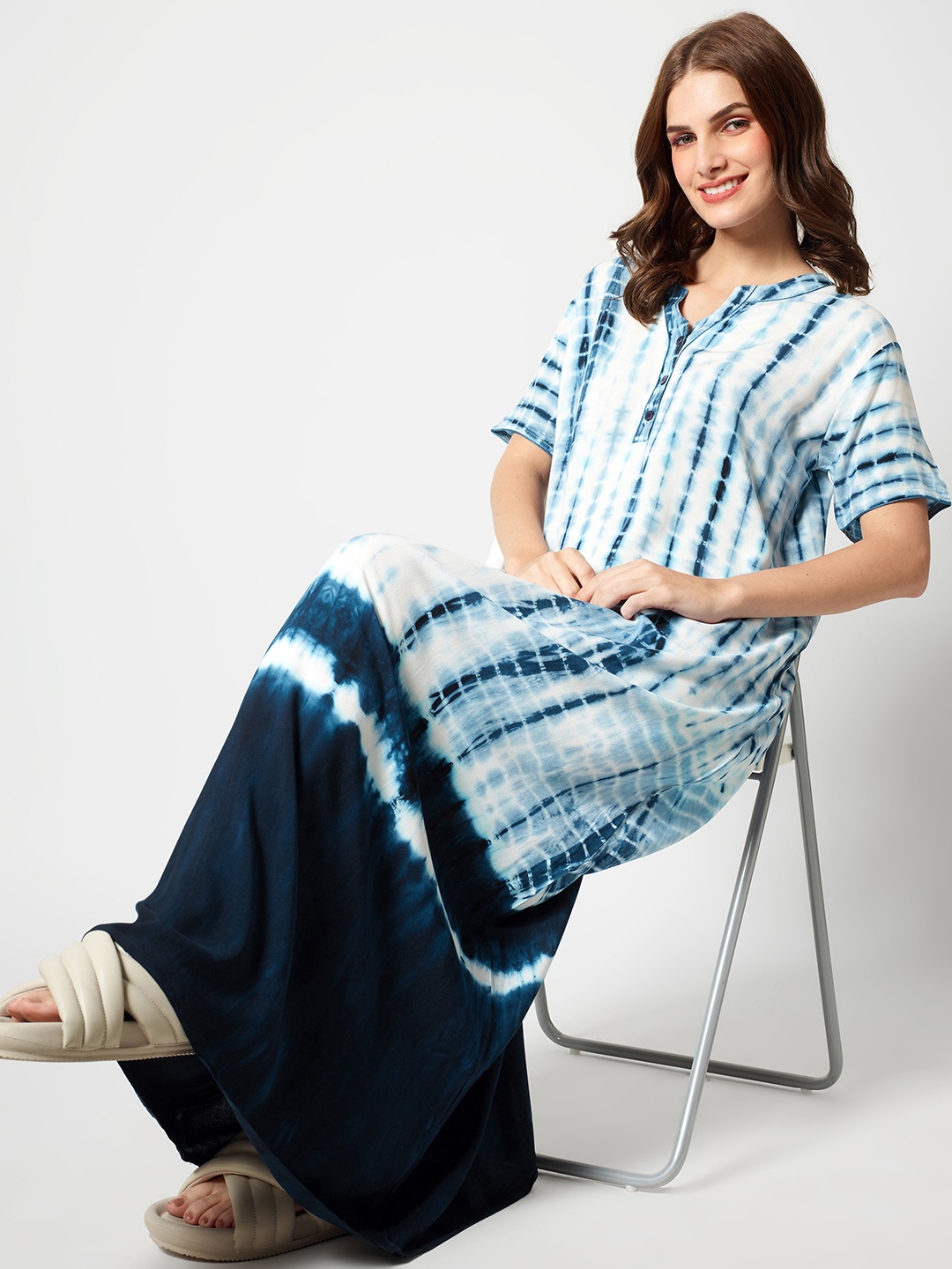 

Zeyo Tie And Dye Printed Maxi Nightdress, Blue