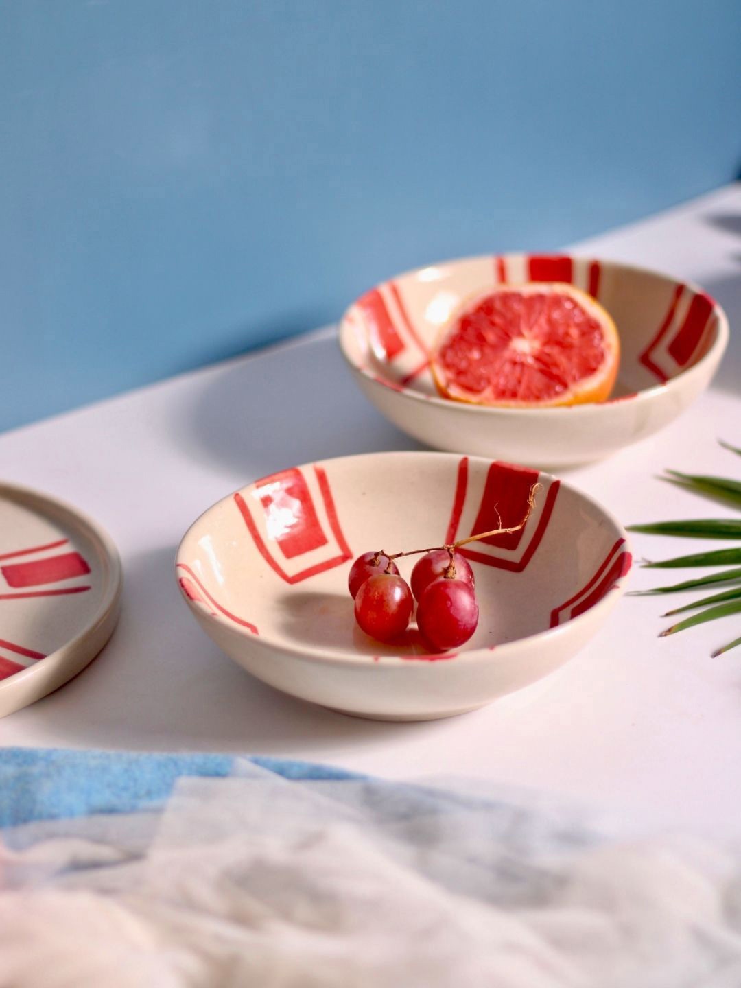 

WEAVING HOMES White & Red 2 Pieces Printed Ceramic Serving Bowls 280 ml Each