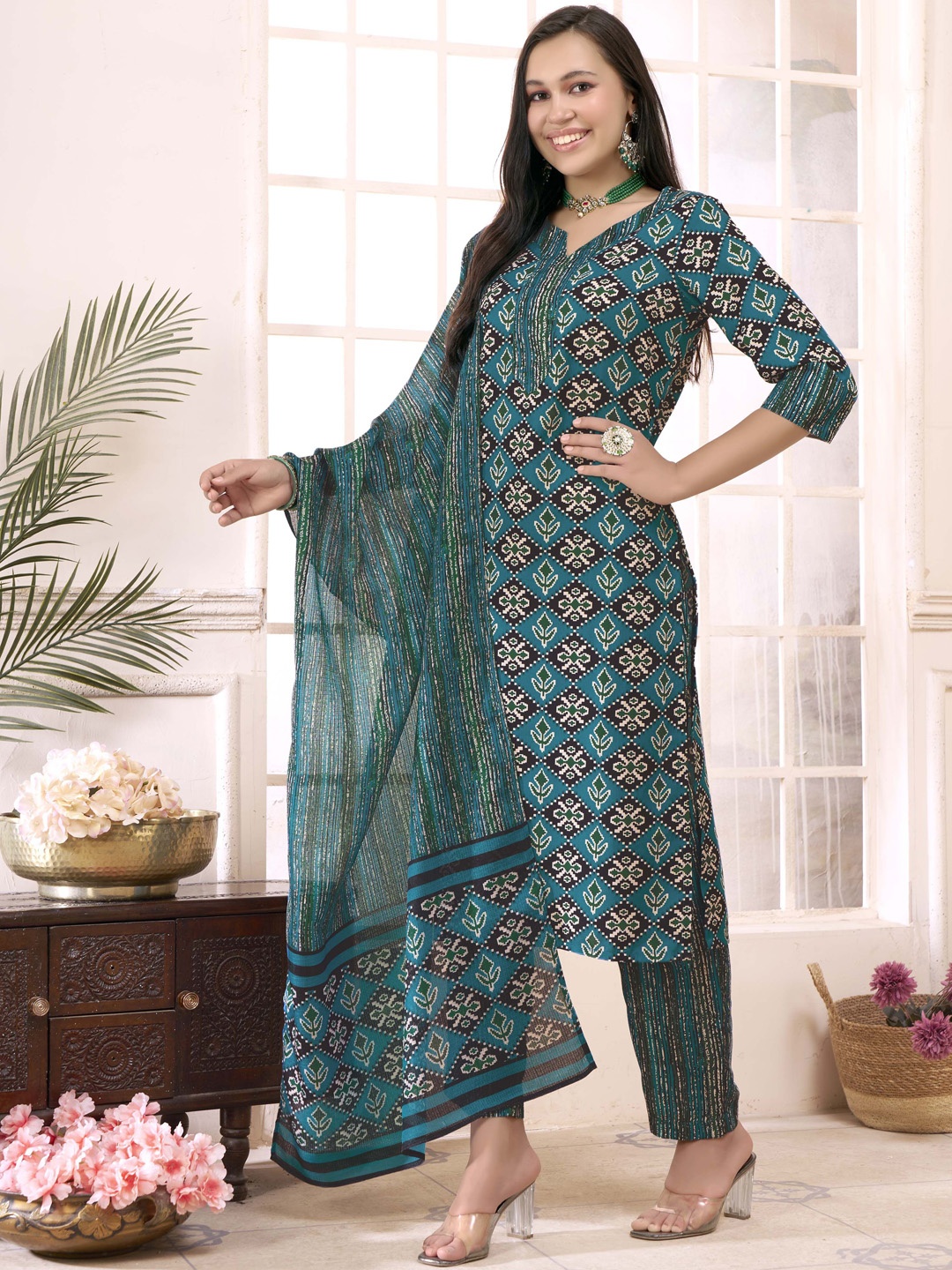 

Anouk Rustic Geometric Printed Regular Round Neck Viscose Rayon Kurta with Trousers With Dupatta, Turquoise blue