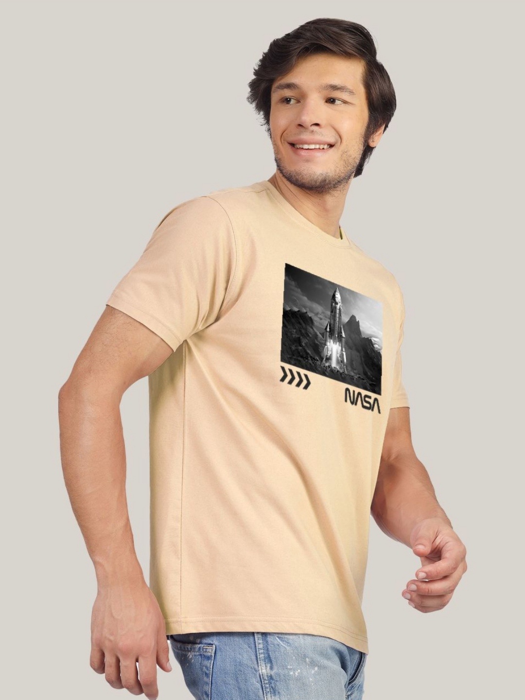 

Greylongg Men Graphic Printed Round Neck Cotton T-Shirt, Beige