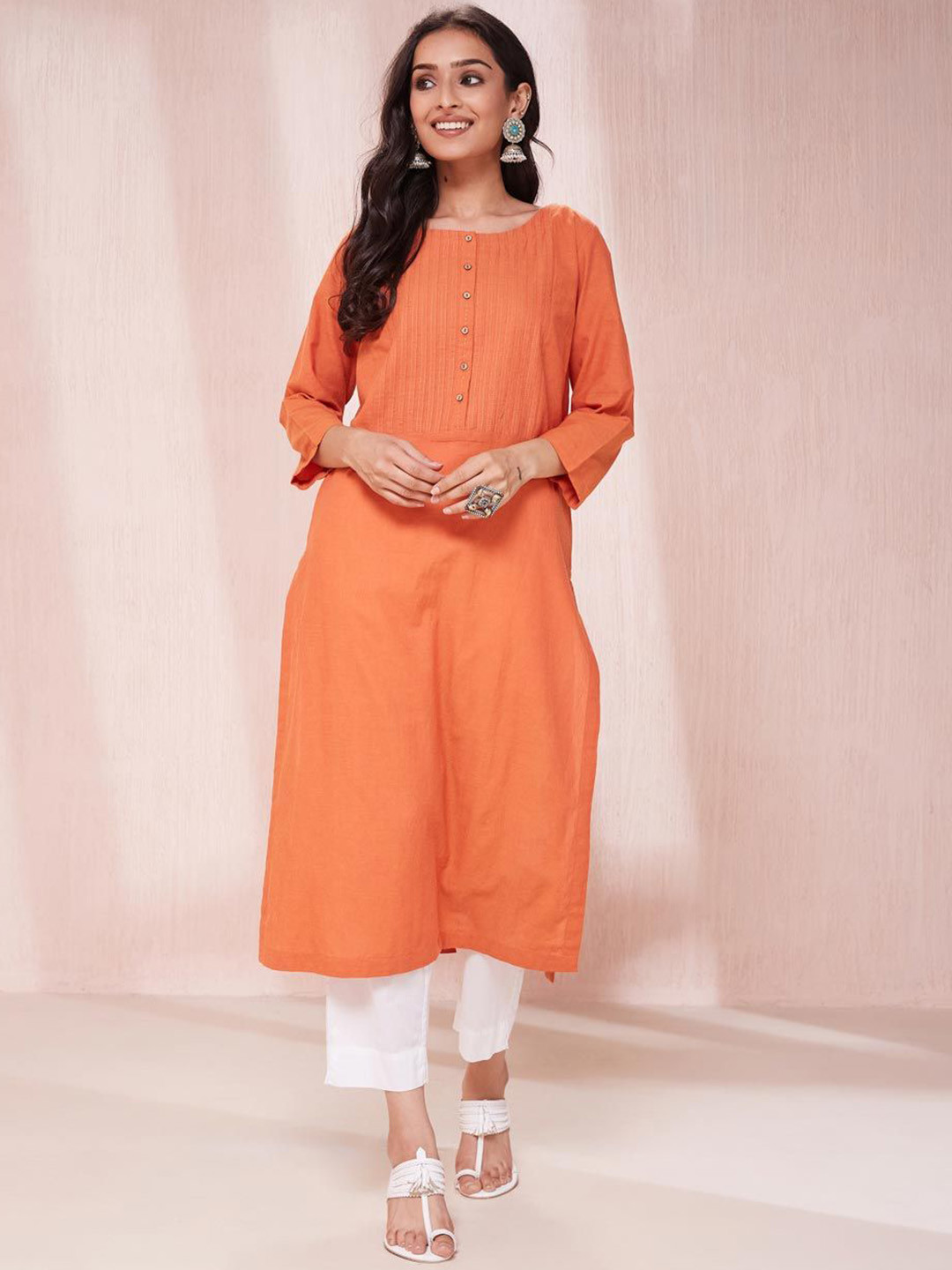 

Fabindia Round Neck Thread Work Cotton Straight Kurta, Orange