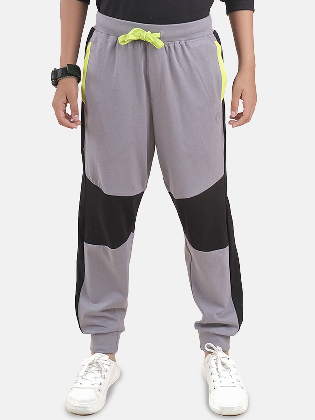 

KiddoPanti Boys Pure Cotton Mid Rise Joggers, Grey