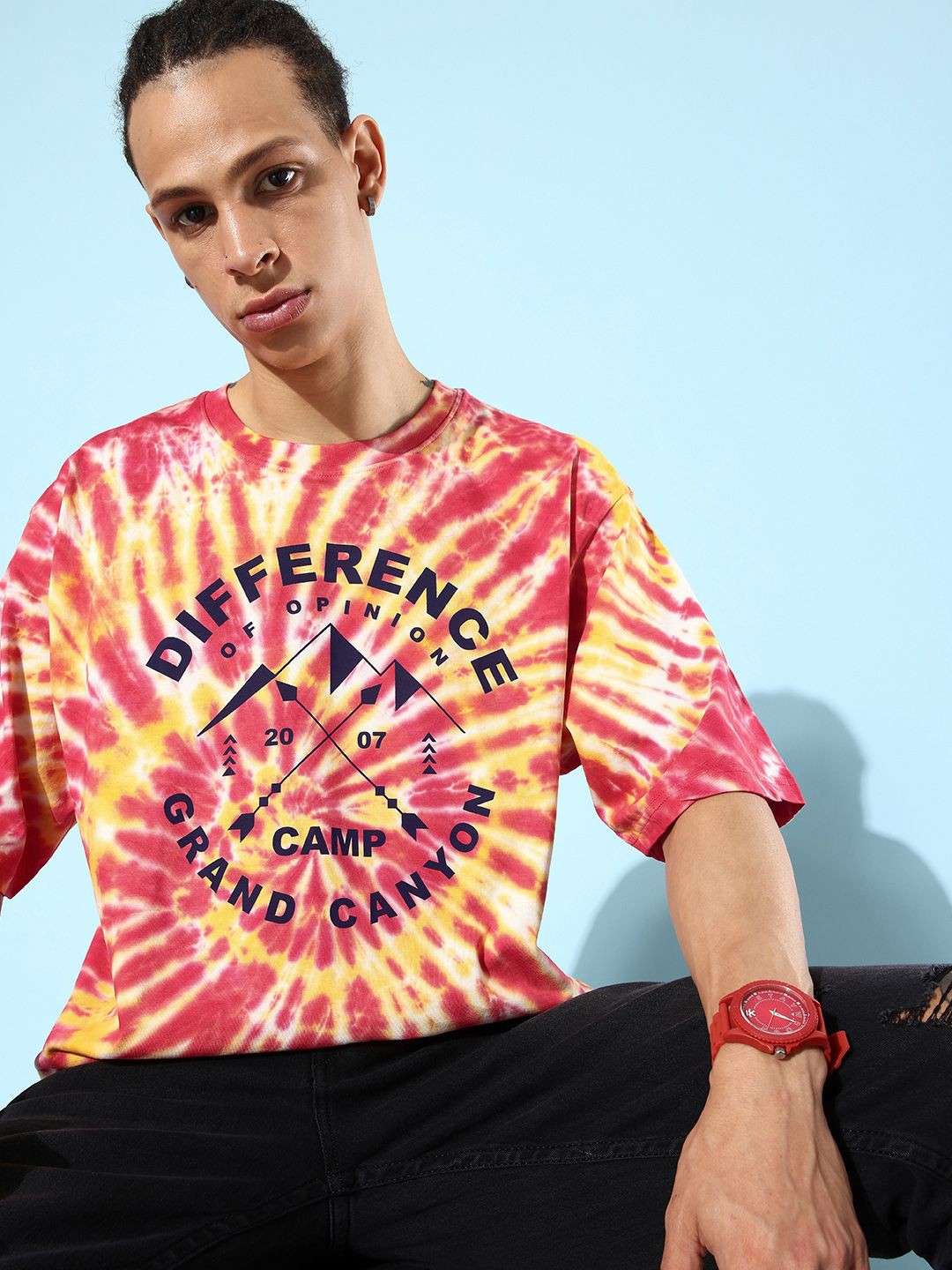 

Difference of Opinion Men Dyed Round Neck Cotton Oversized T-Shirt, Pink