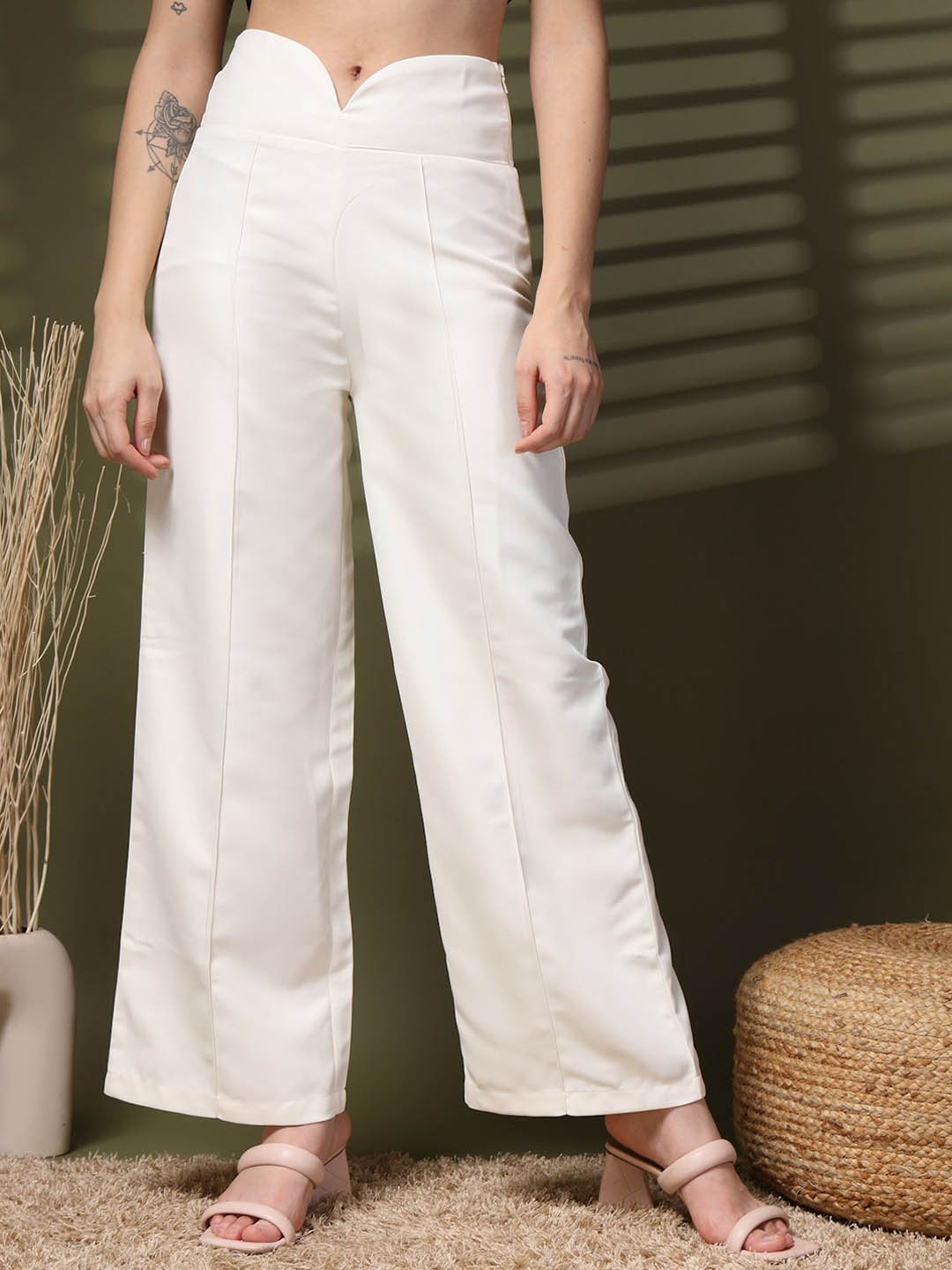 

plusS Women Loose Fit High-Rise Parallel Trousers, White