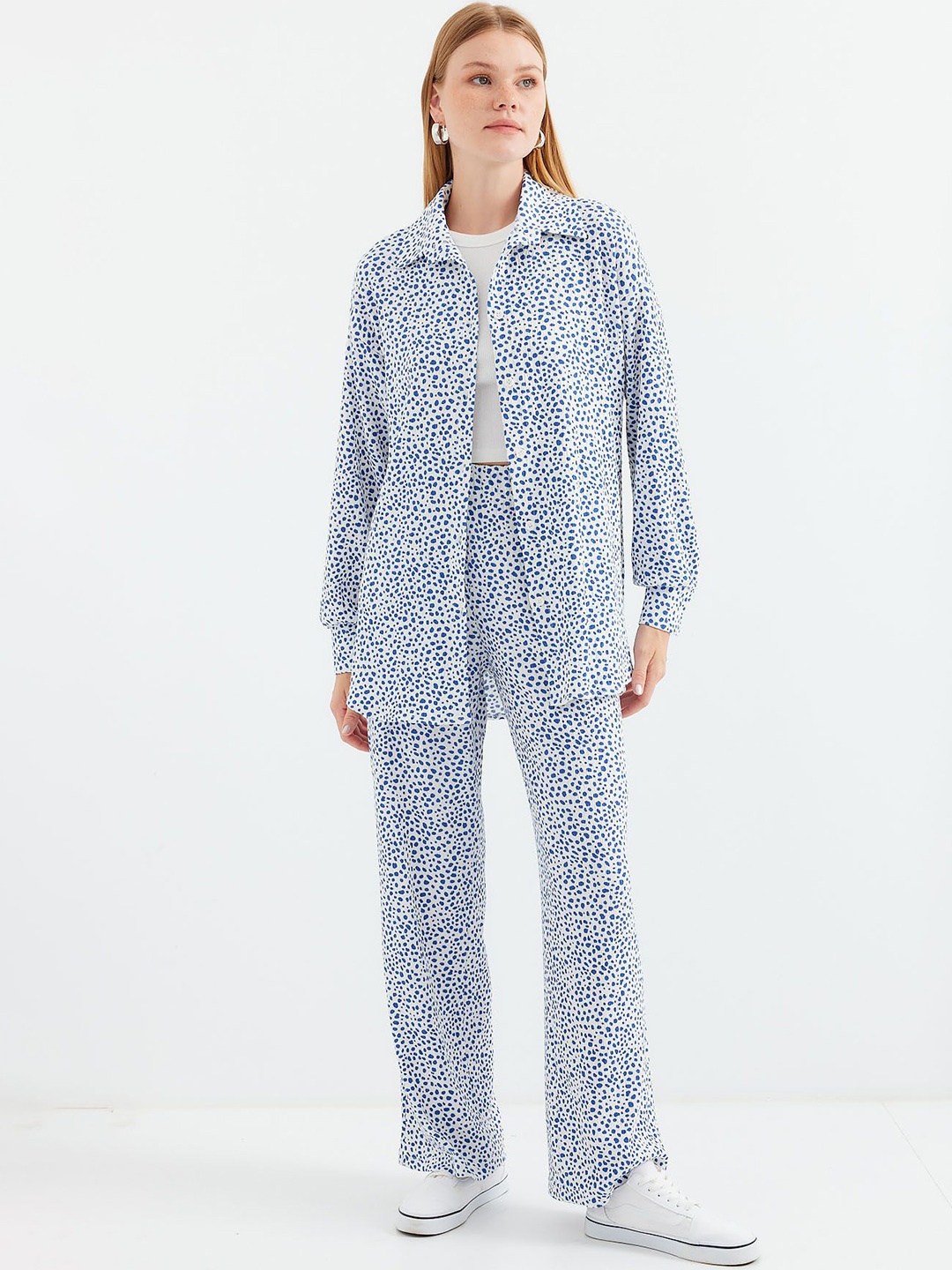 

BIGDART Printed Shirt With Trousers, White