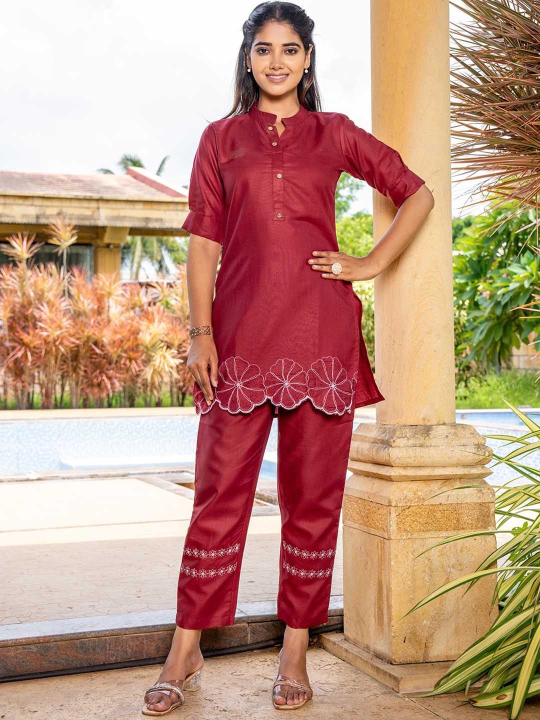 

Lilots Floral Embroidered Mandarin Collar Tunic With Trousers, Maroon