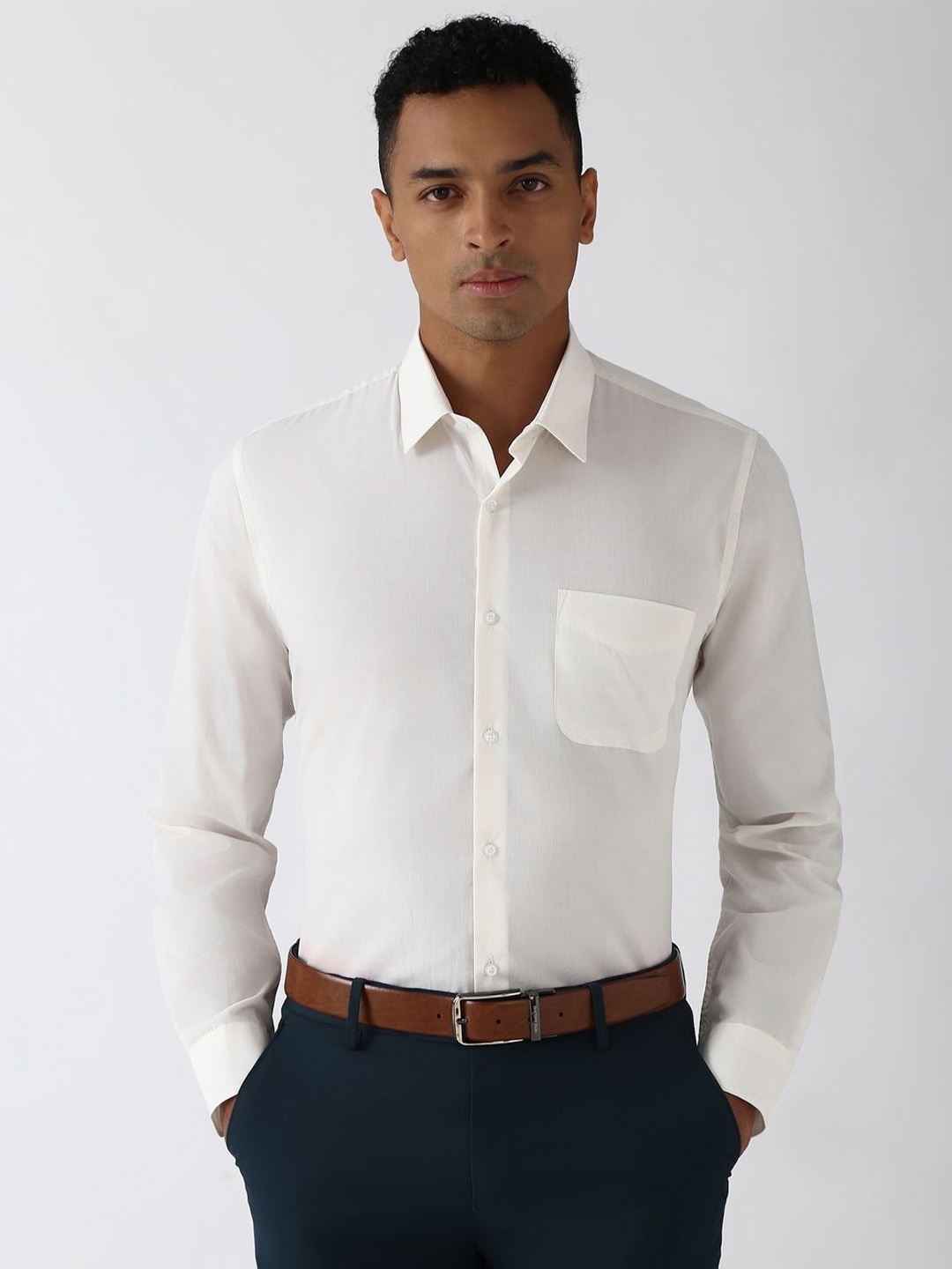 

Peter England Men Spread Collar Solid Cotton Slim Fit Formal Shirt, White