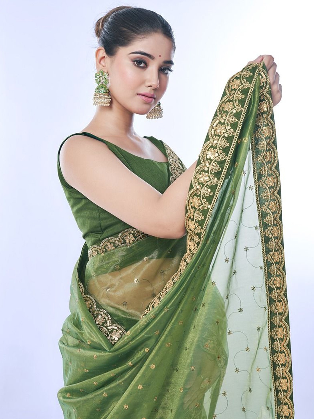 

Mitera Embellished Embroidered Net Saree, Green