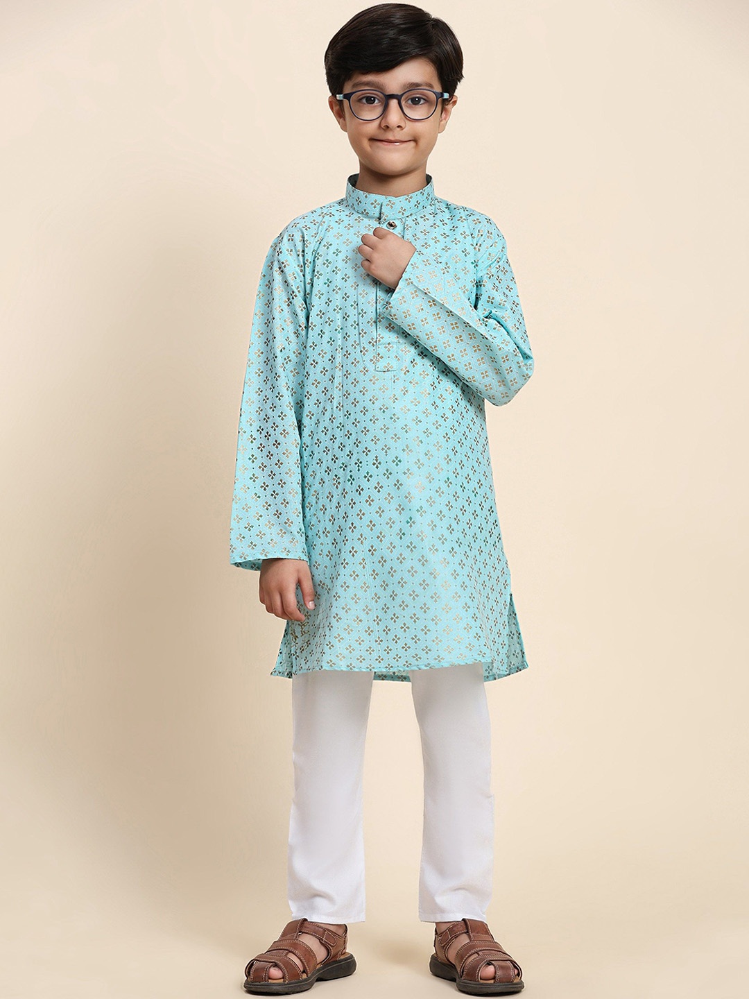 

Pro-Ethic STYLE DEVELOPER Boys Floral Woven Design Pure Cotton Straight Kurta with Pyjamas, Turquoise blue