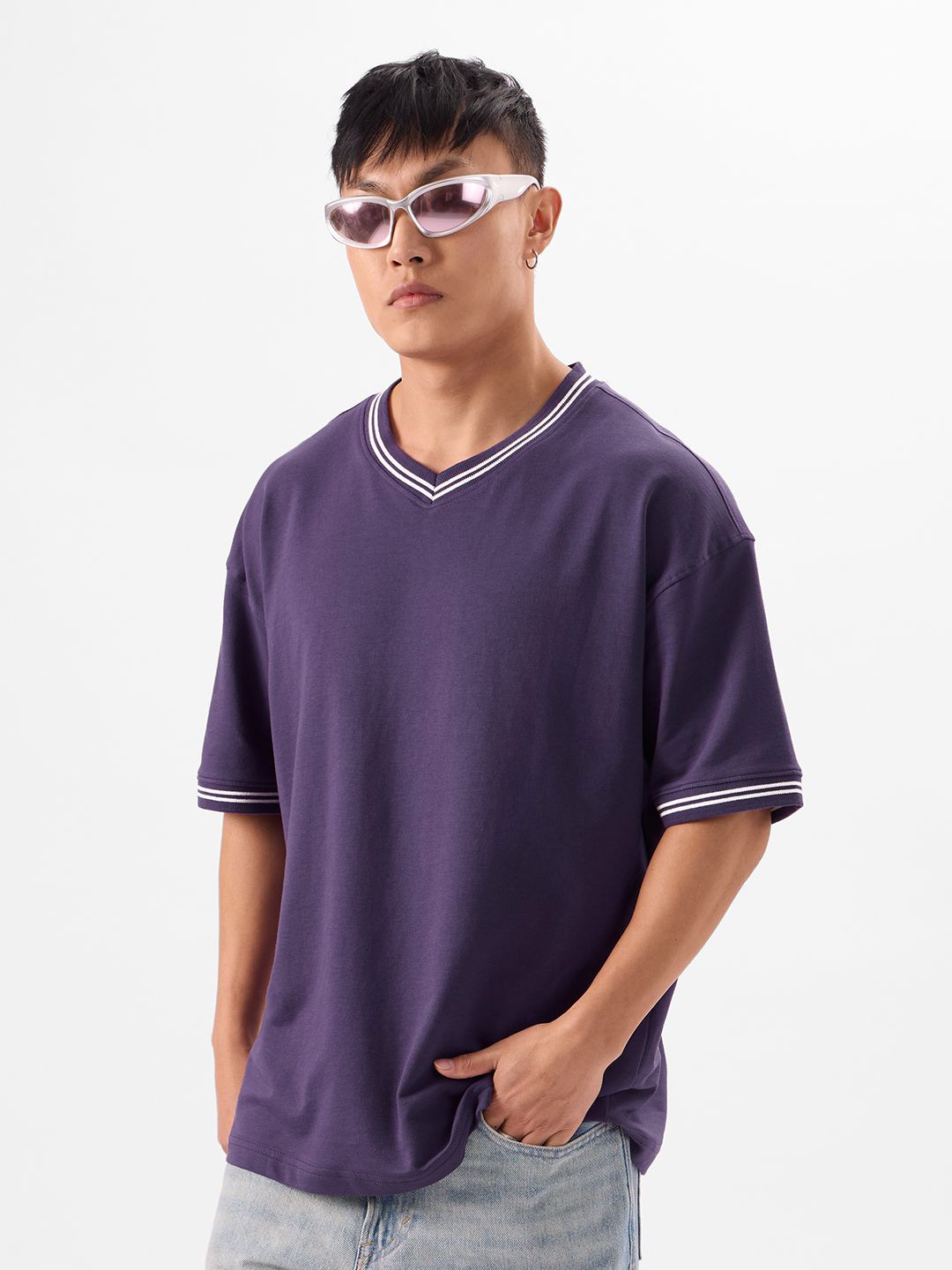 

The Souled Store Men Solid V-Neck Cotton Oversized T-Shirt, Violet