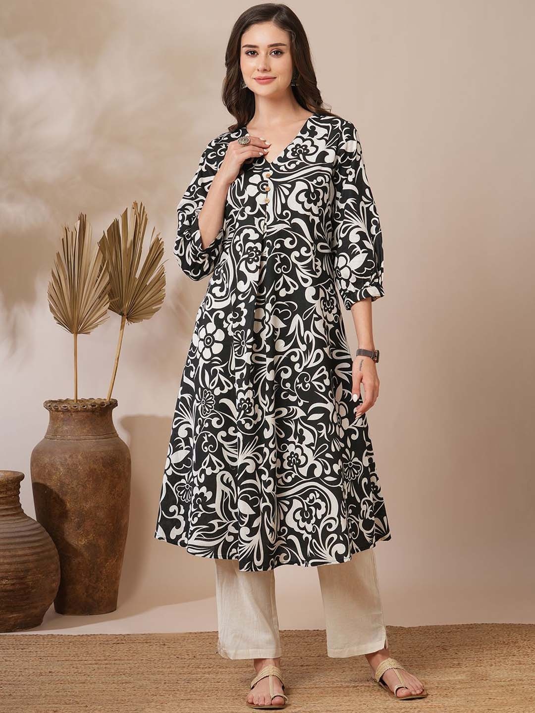 

FASHOR Floral Printed A-Line Pure Cotton Kurta with Trousers, Black