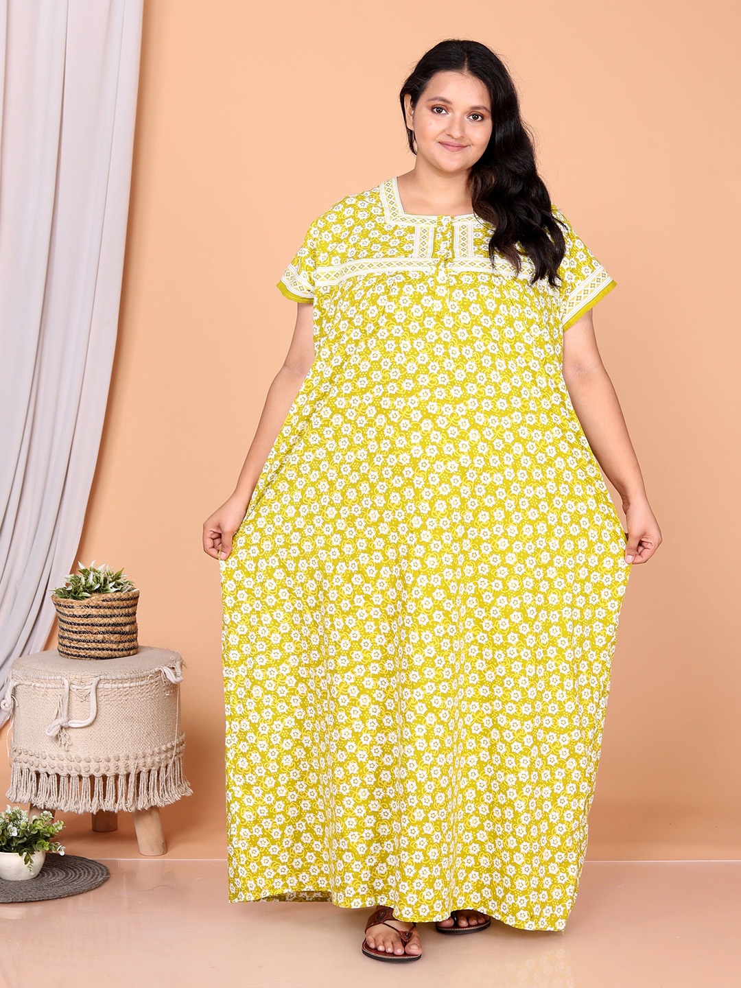 

JAIPZZ APPARELS Ethnic Motifs Printed Maxi Nightdress, Lime green