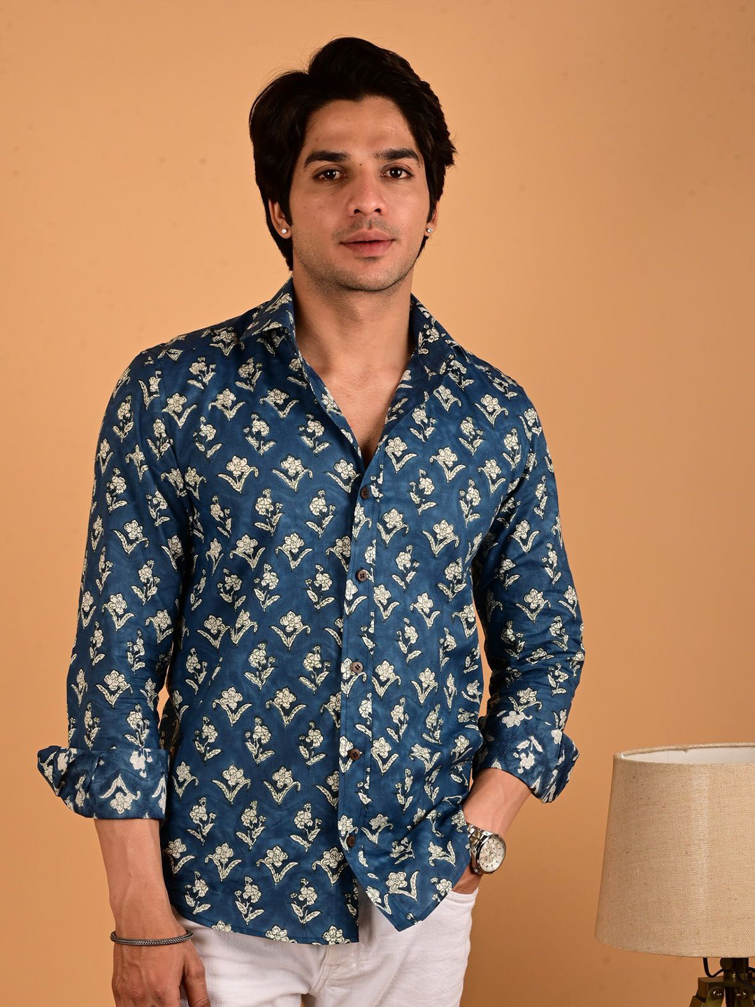 

Bootaa Men Classic Spread Collar Floral Printed Cotton Casual Shirt, Blue