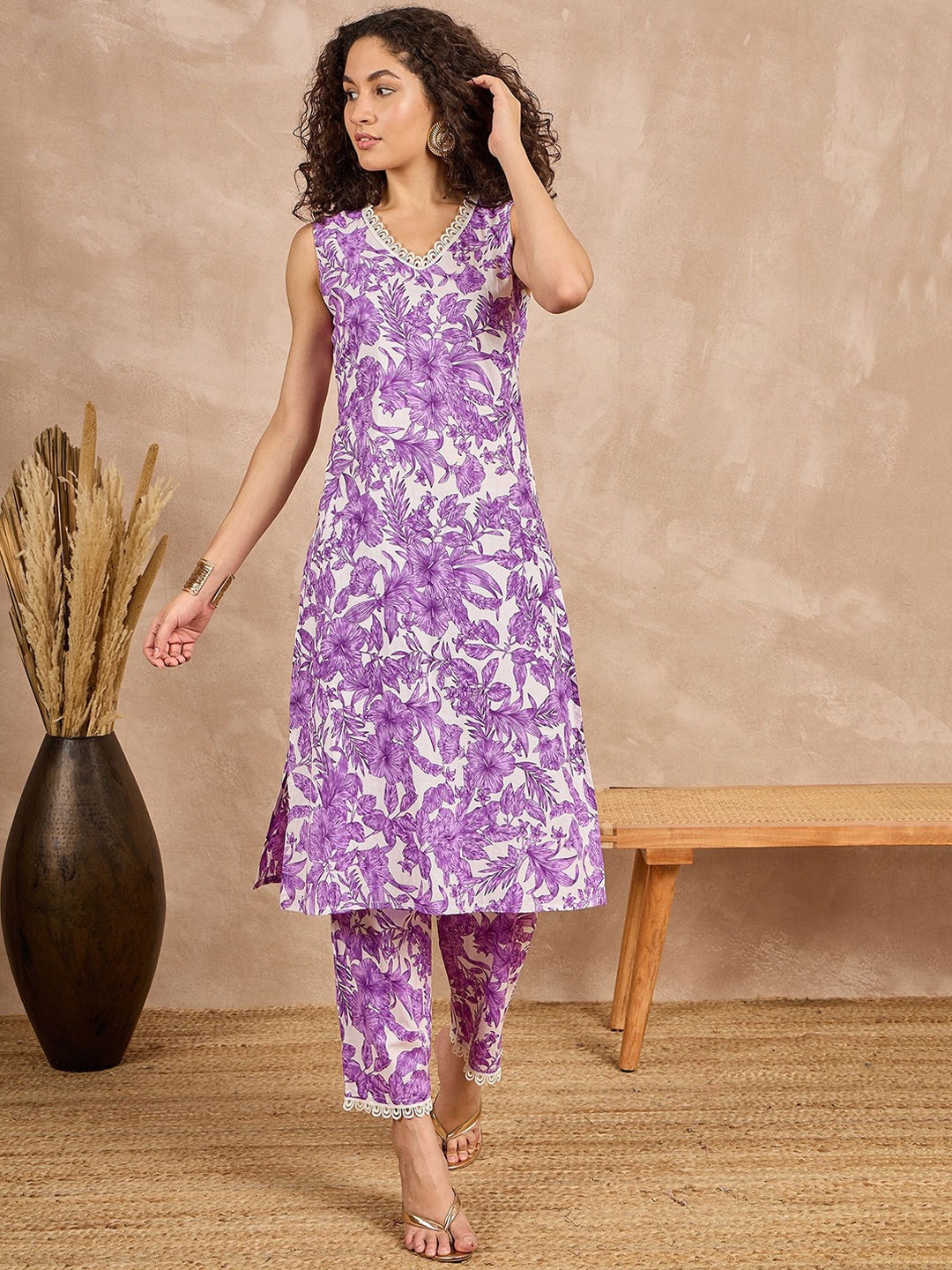 

all about you Purple Floral Printed Lace Pure Cotton Straight Kurta With Trousers