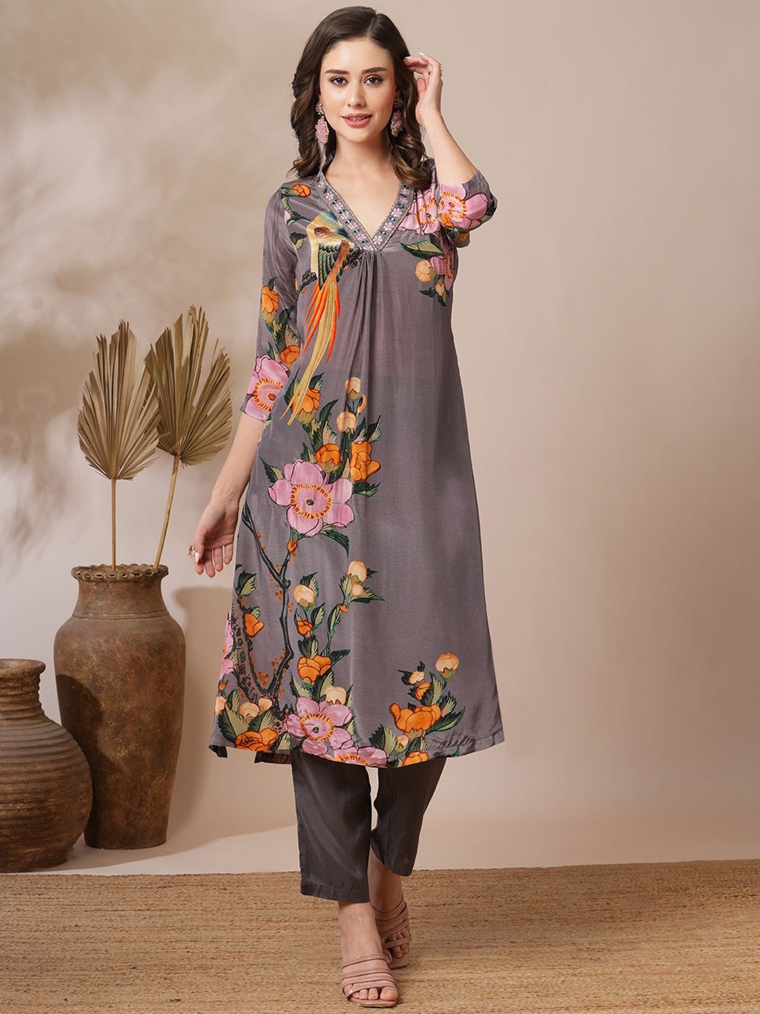 

FASHOR Floral Printed V-Neck Mirror Work Straight Kurta With Trousers, Grey