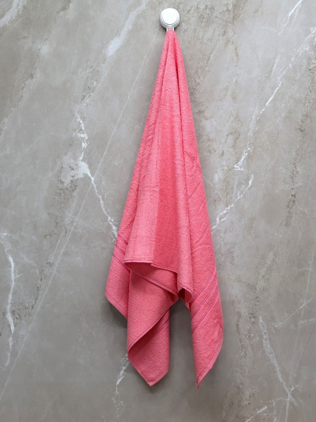 

BOMBAY DYEING Peach-Coloured Cotton 400 GSM Bath Towel