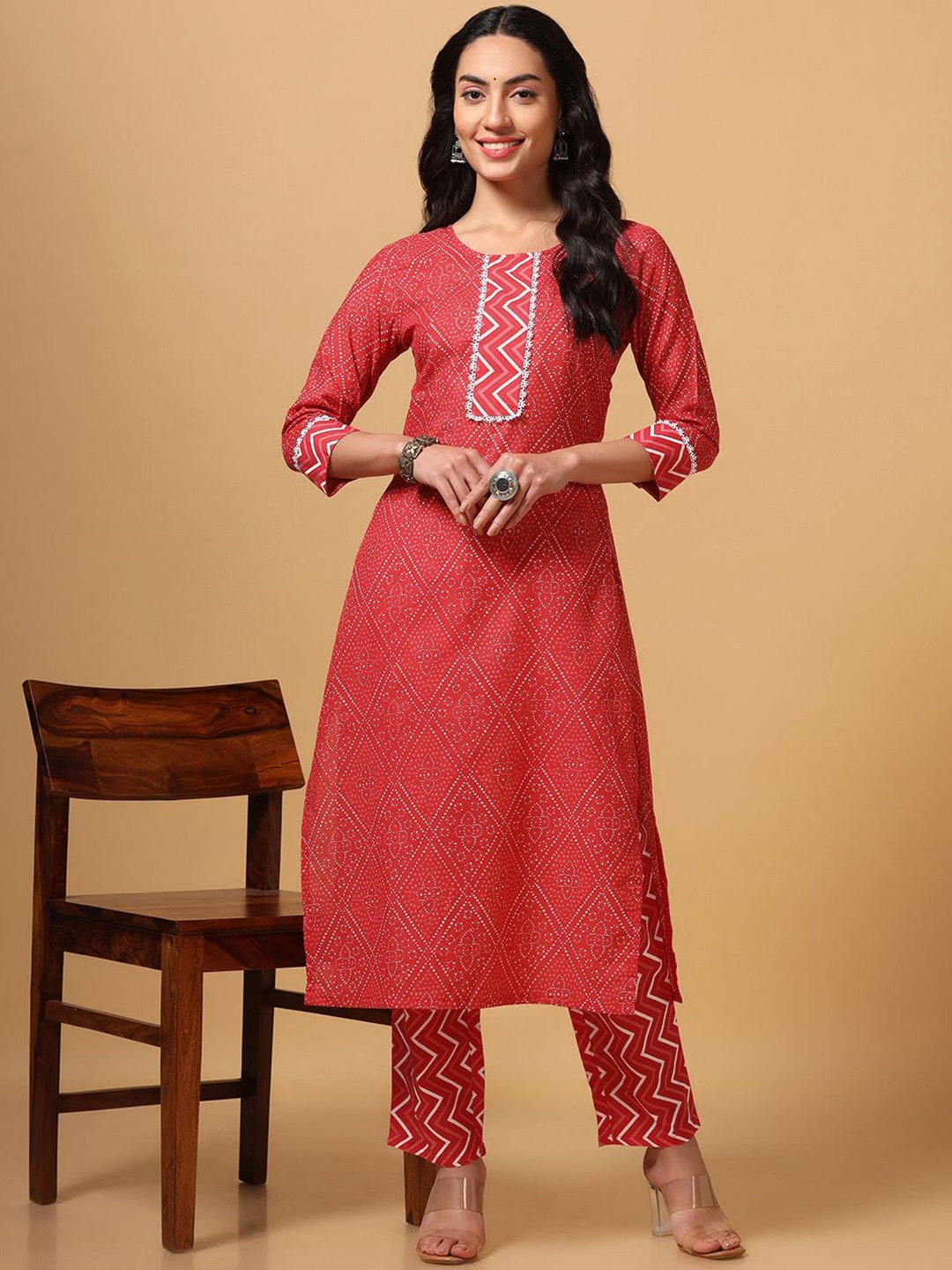 

BAESD Bandhani Printed Straight Kurta With Trousers, Red