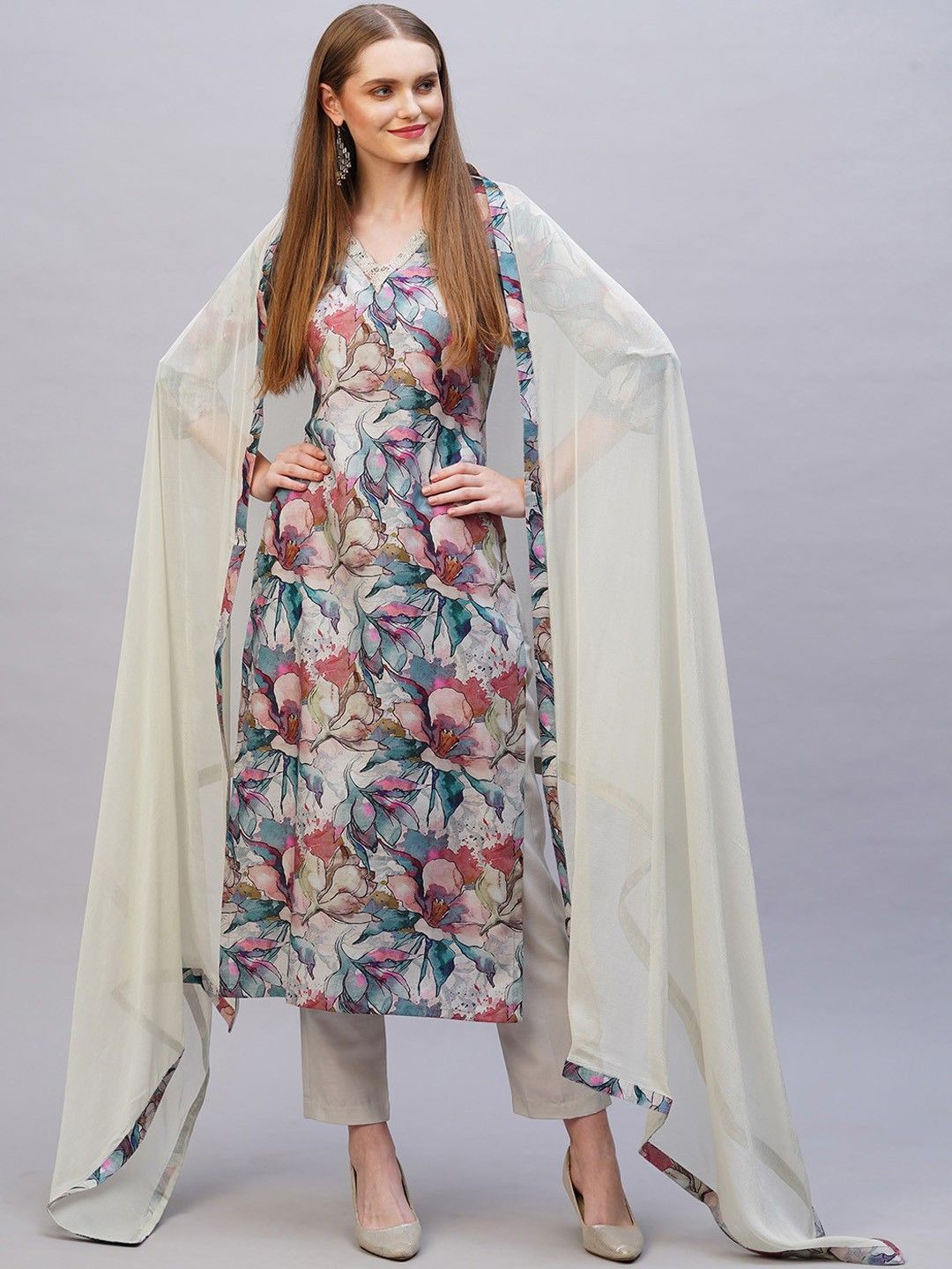 

GoSriKi Floral Printed Kurta with Trousers & Dupatta, Grey