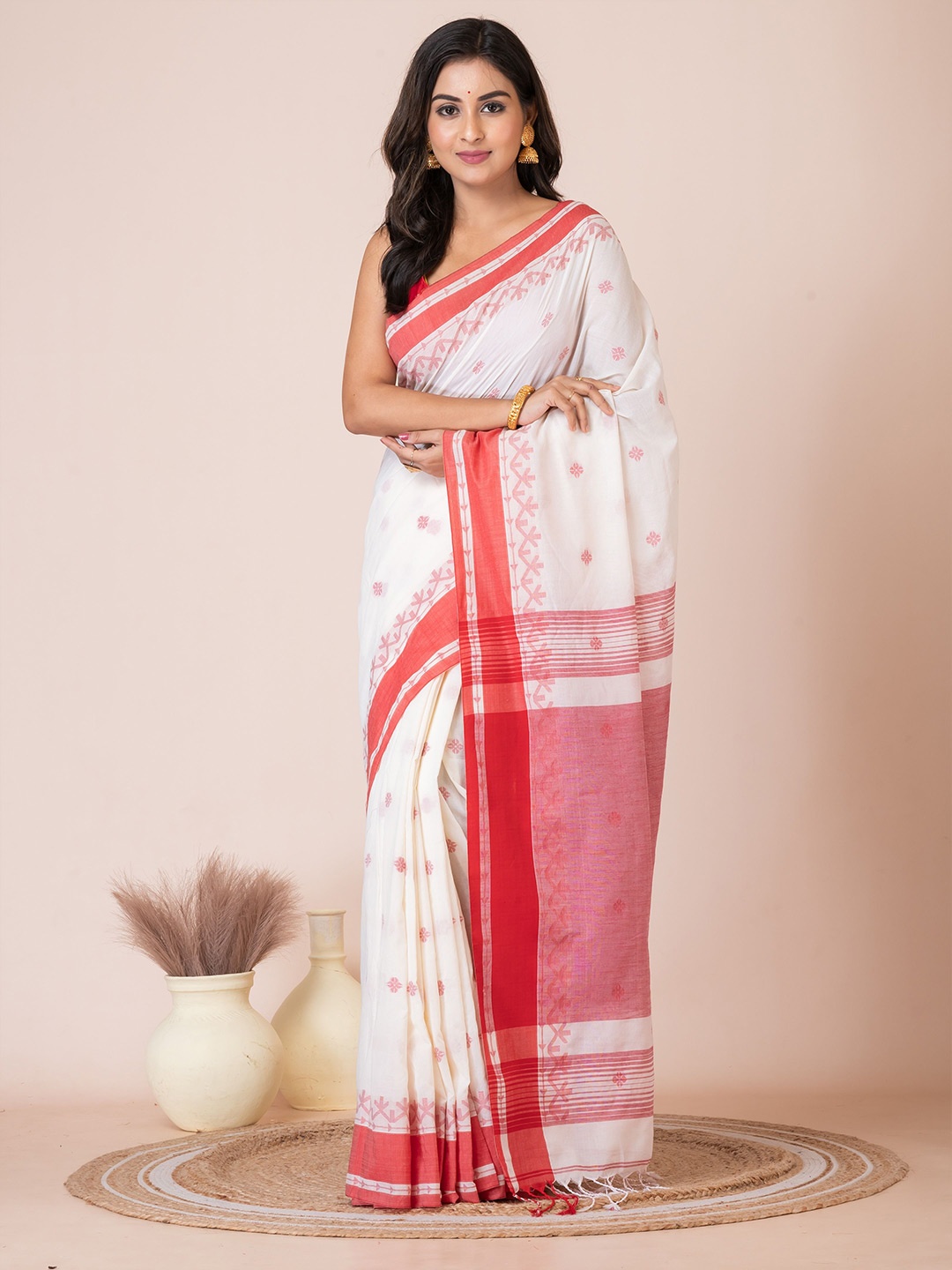 

Laa Calcutta Ethnic Motifs woven design handloom Saree, Off white