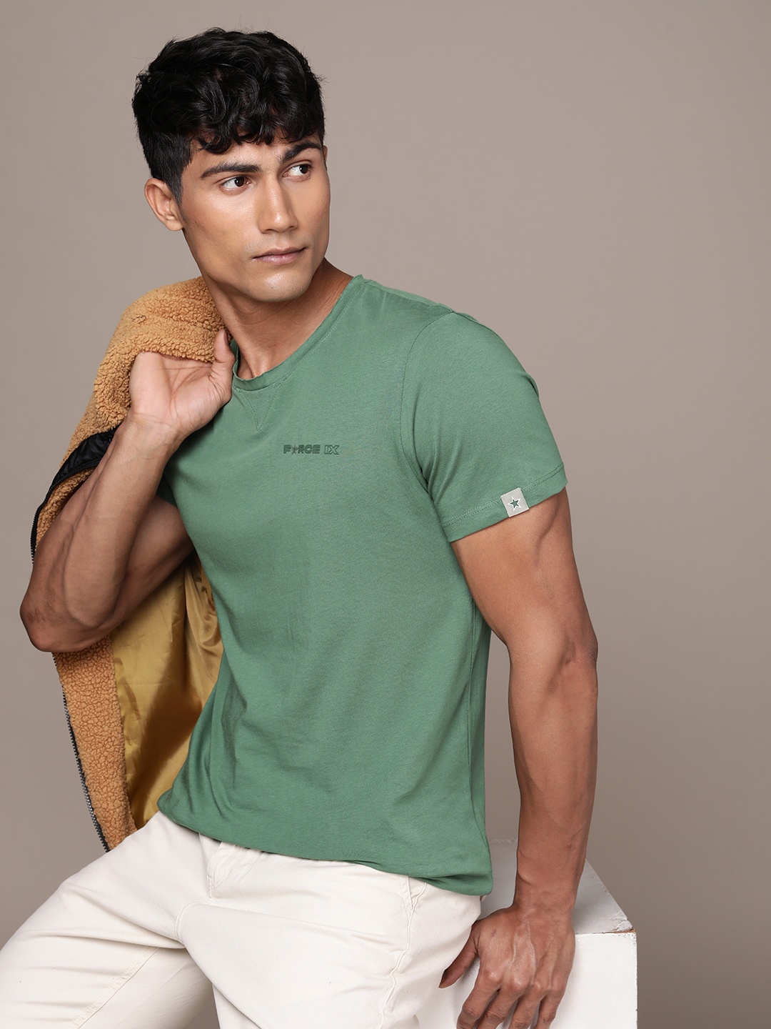 

FORCE IX Men Pure Cotton Solid Round Neck T-shirt, Green