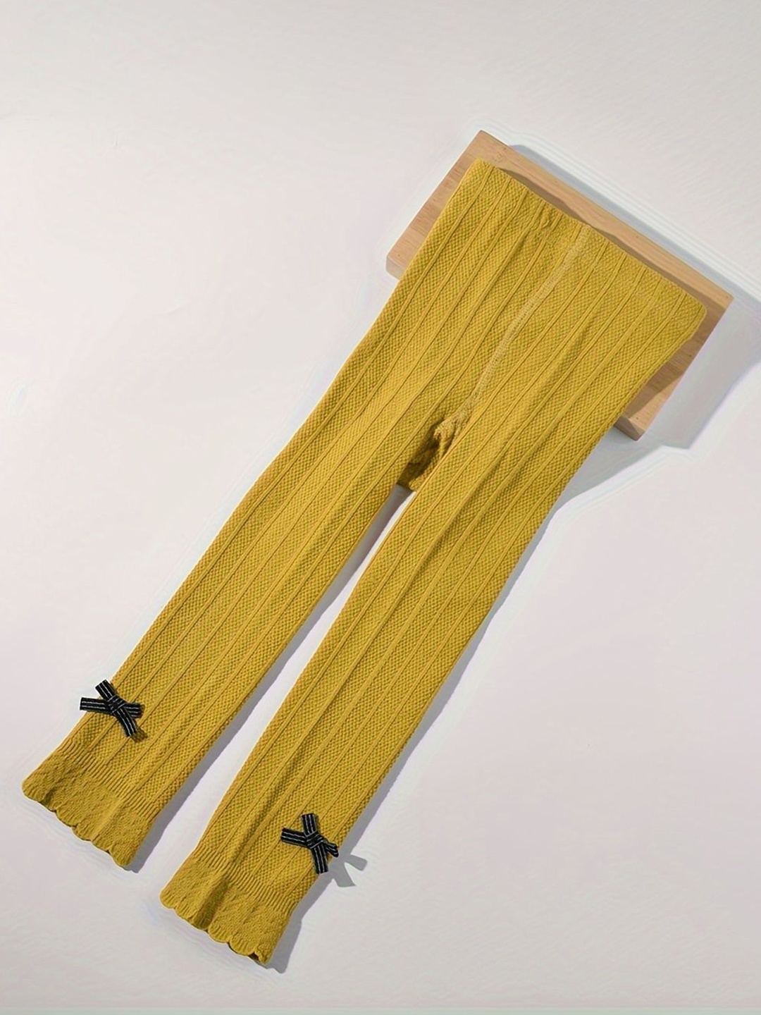 

SYGA Cotton Ankle-Length Leggings, Yellow