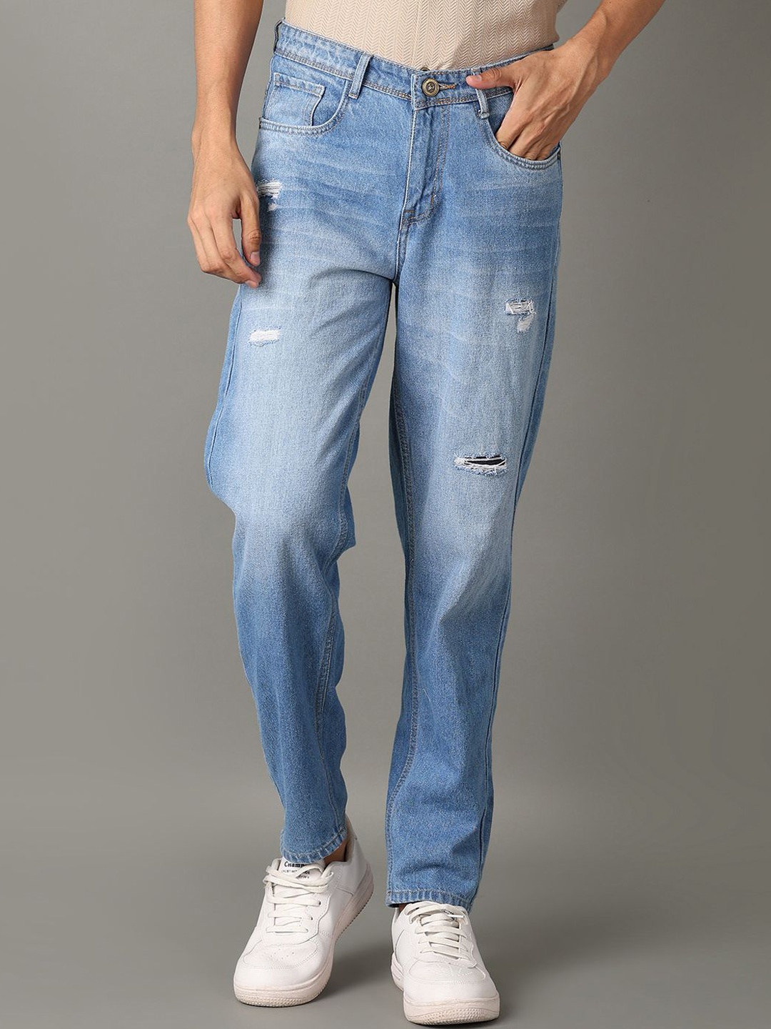 

V-Mart Men Regular Fit Mild Distressed Jeans, Blue