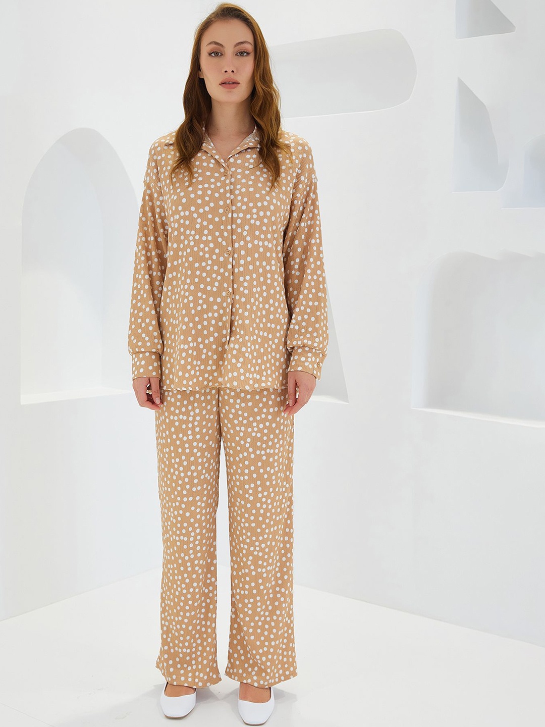 

BIGDART Printed Shirt With Trousers, Beige