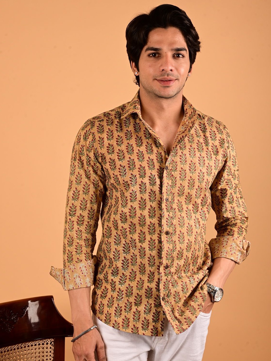

Bootaa Men Classic Spread Collar Floral Printed Cotton Casual Shirt, Mustard