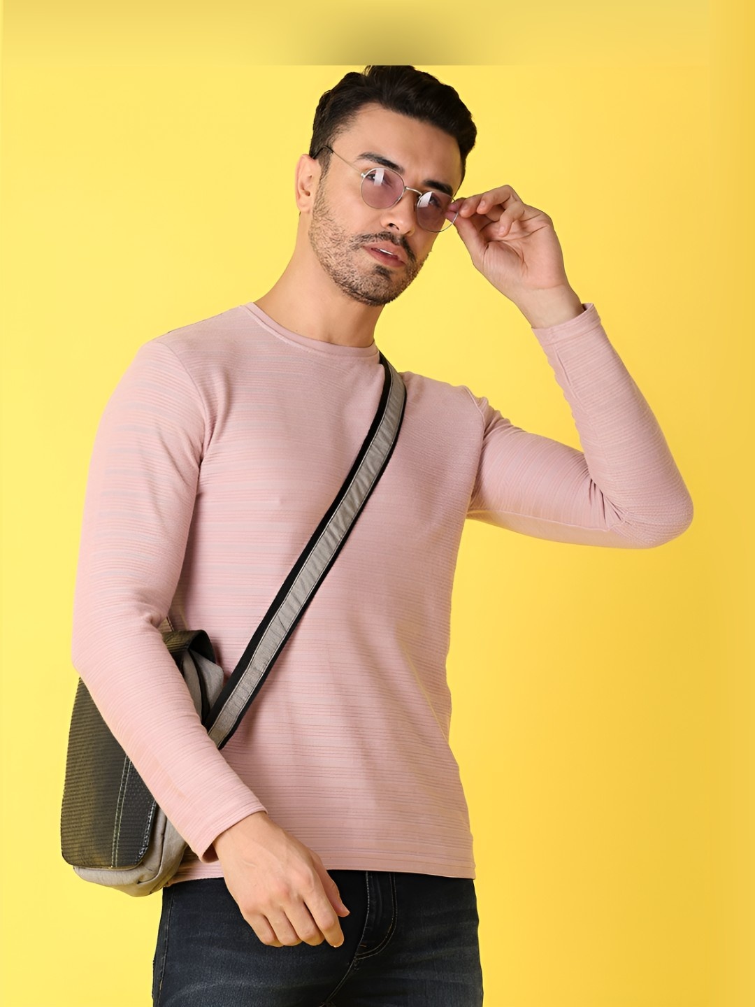 

V-Mart Men Solid Round Neck Cotton Slim Fit T-Shirt, Pink