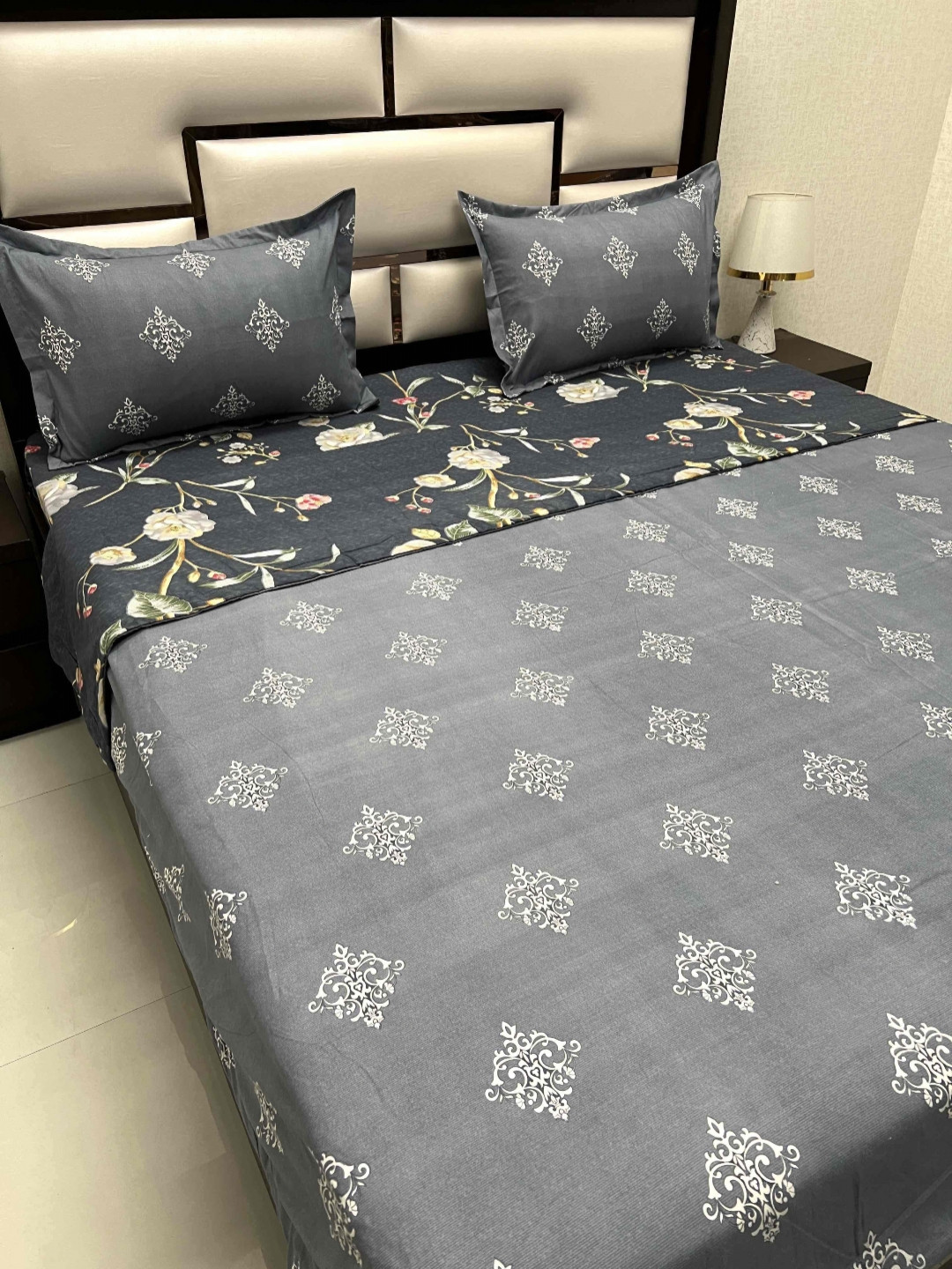 

Pure Decor Blue 4 Pieces Ethnic Double King Bedsheet With 2 Pillow Covers & Comforter, Grey