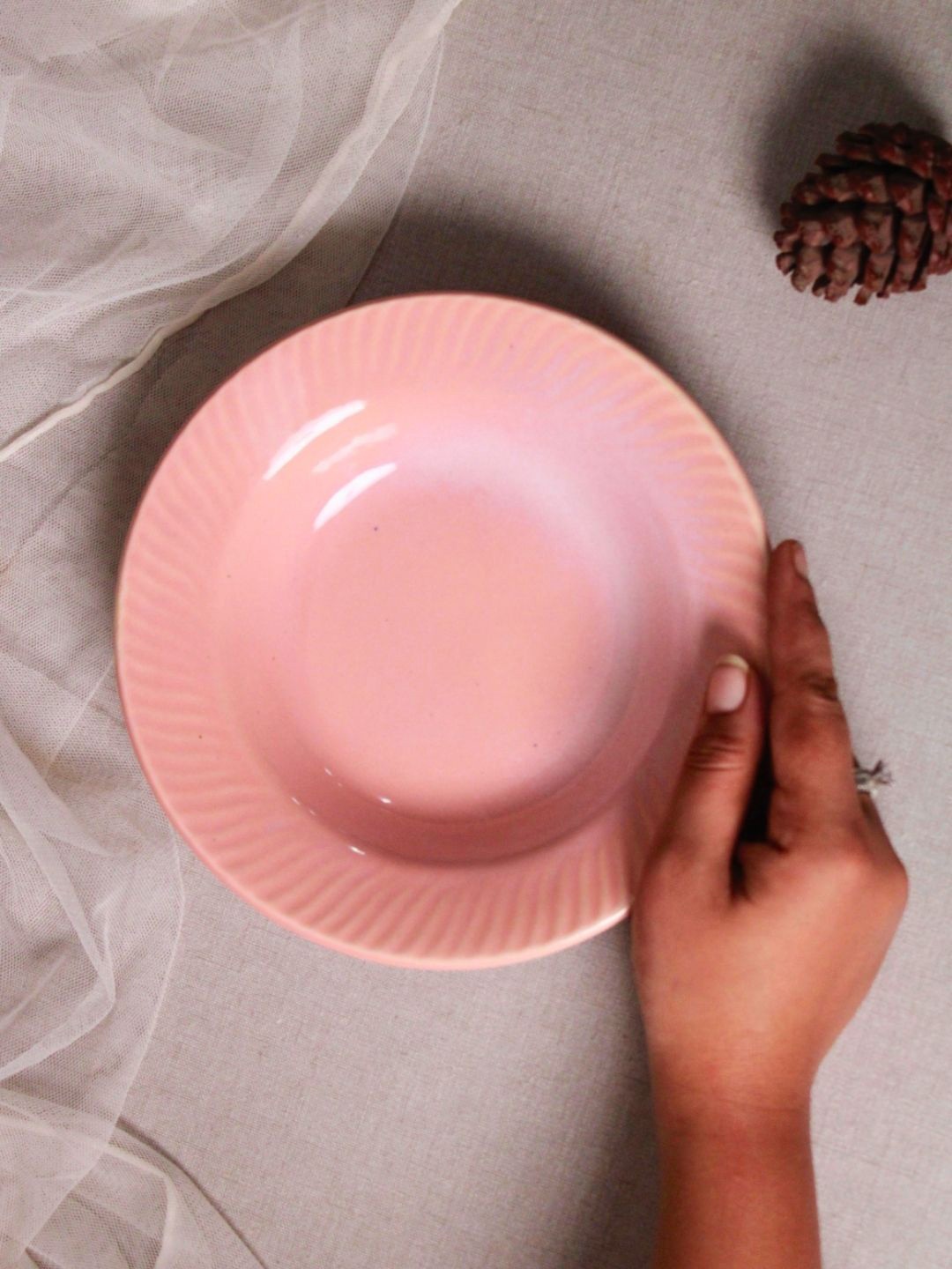 

WEAVING HOMES Pink Textured Ceramic Serving Bowls