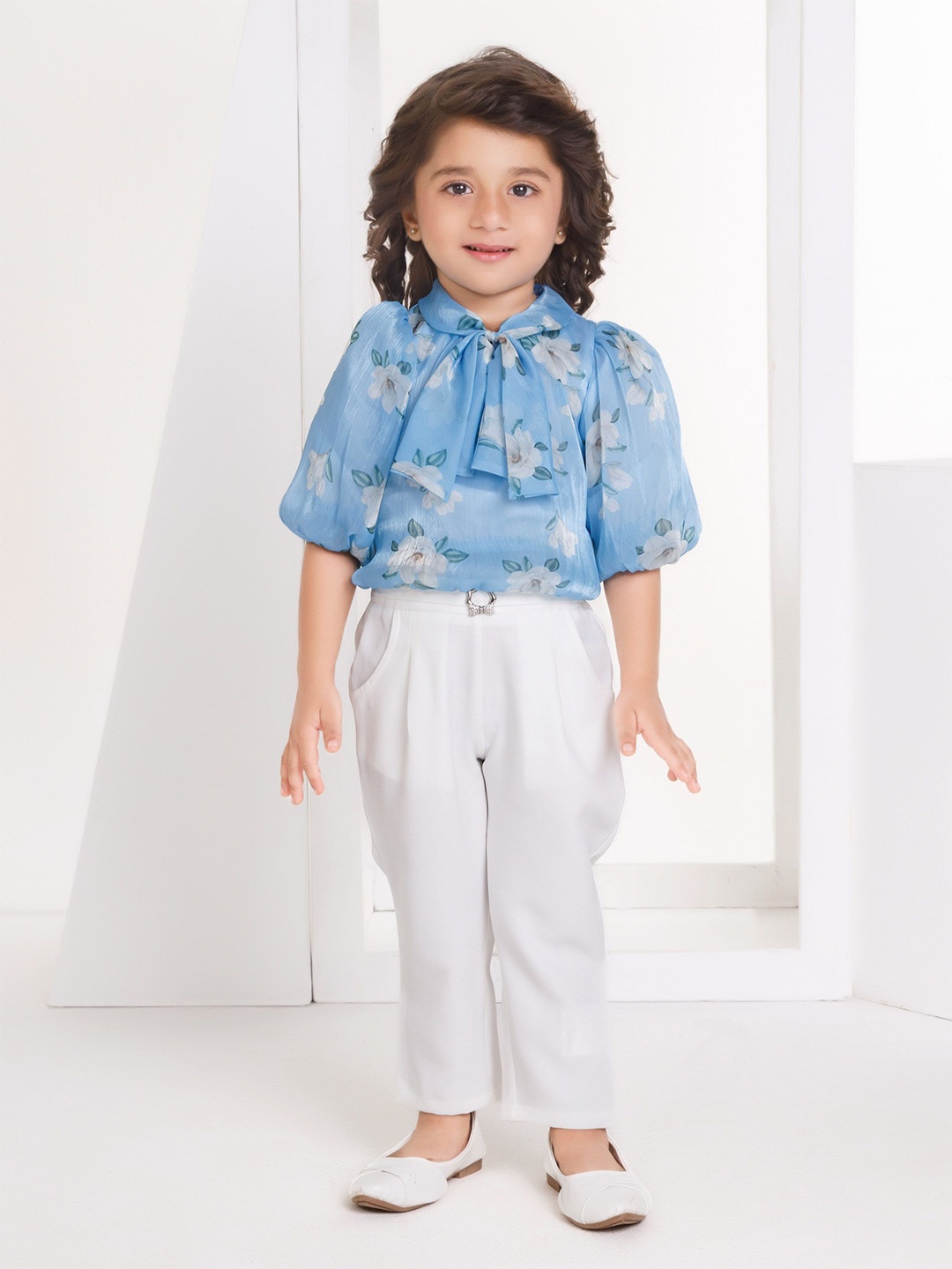 

Peppermint Girls Printed Tie-up Neck Puffed Sleeves Top with Trousers, Blue