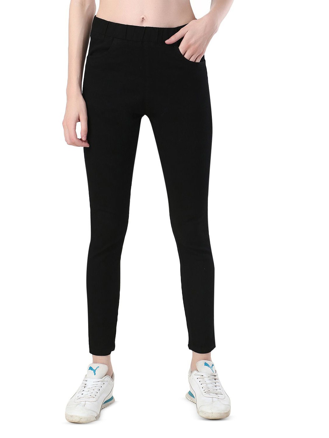 

3BUTTERFLIES Women Skinny Fit Denim Jeggings, Black