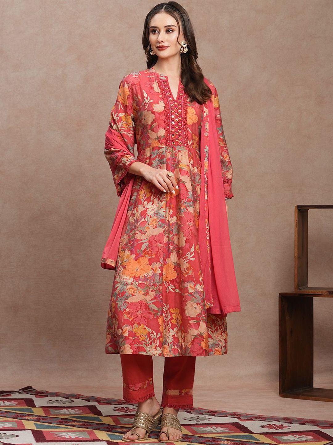 

FASHOR Floral Printed Beads and Stones A-Line Kurta With Trousers & Dupatta, Peach