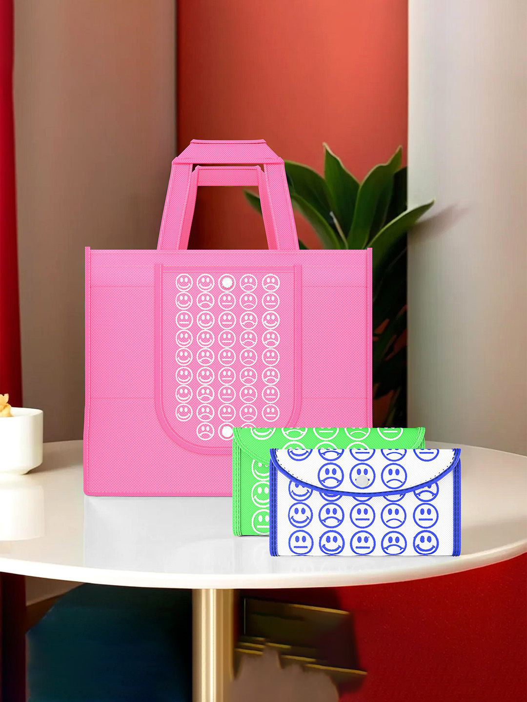 

Kuber Industries Set of 3 Smiley Printed Lightweight Foldable & Reusable Shopping Bags, Pink
