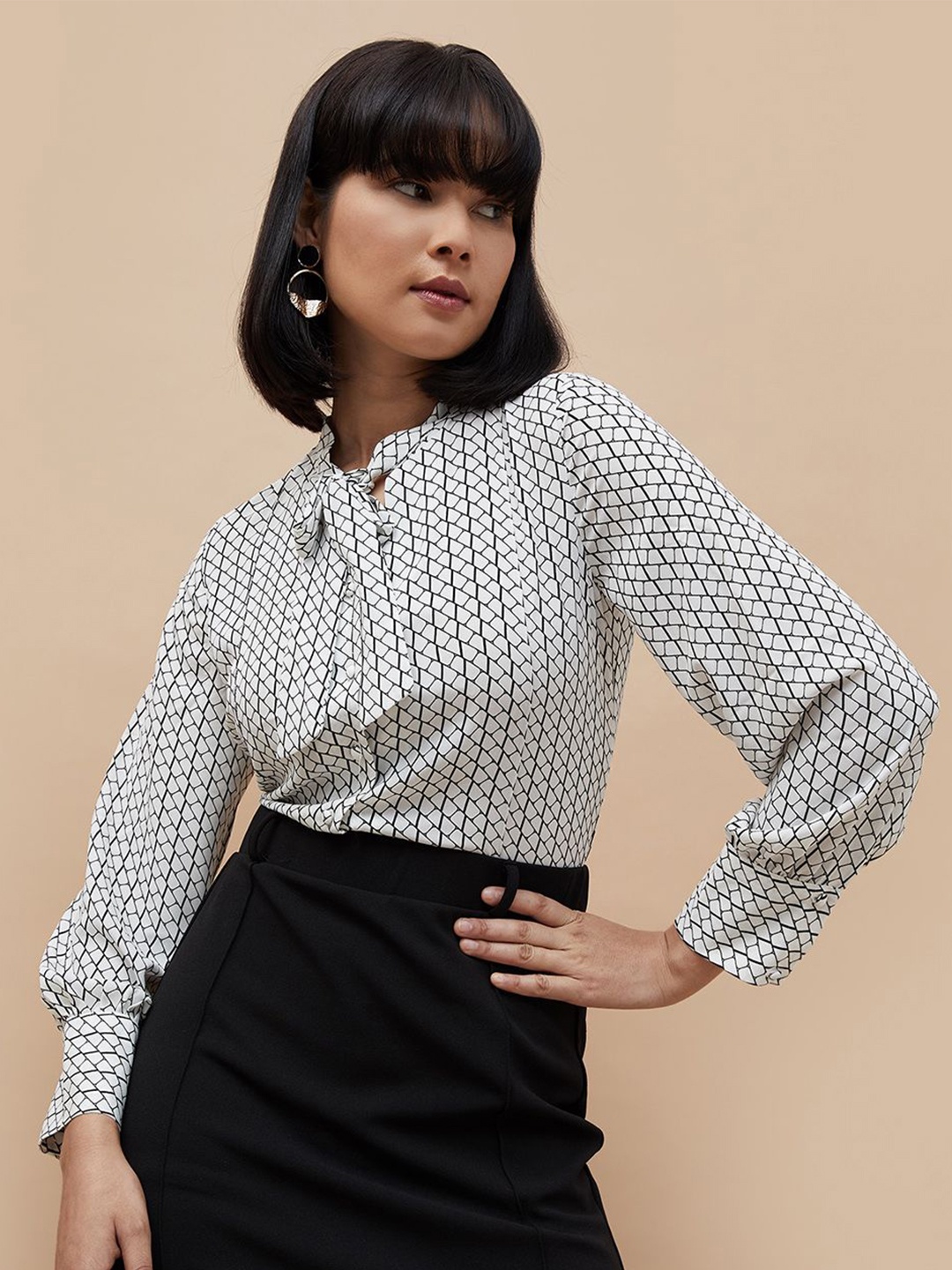 

CODE by Lifestyle Geometric Print Top, White