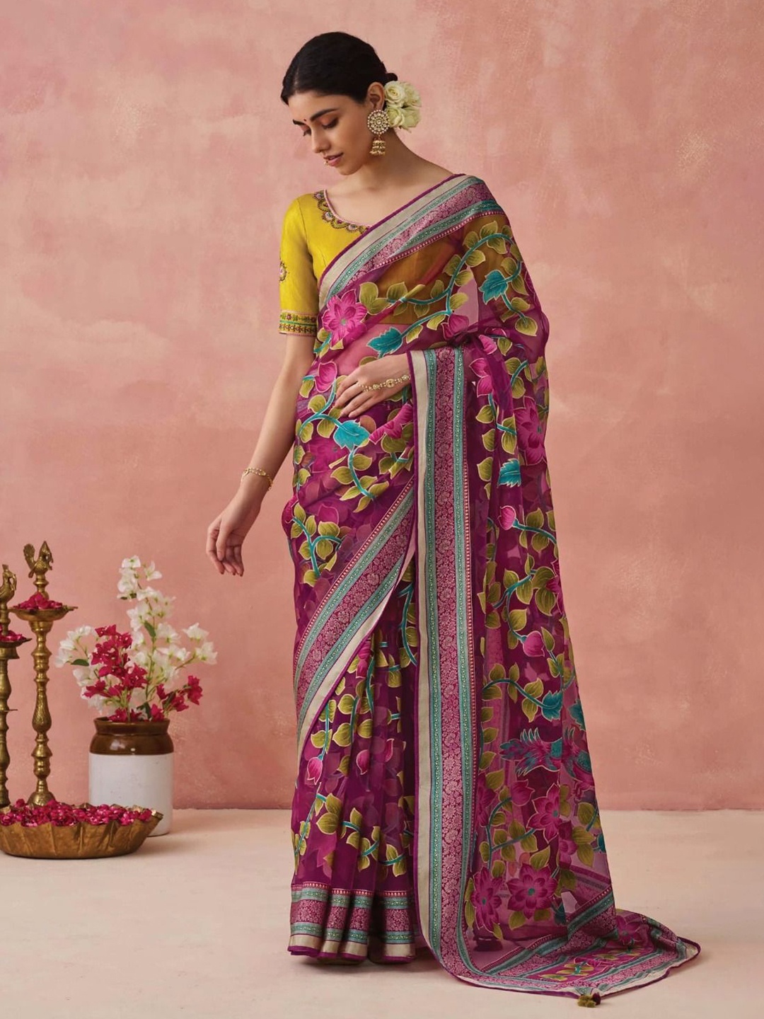 

KALINDI Floral Zari Organza Tussar Saree, Pink