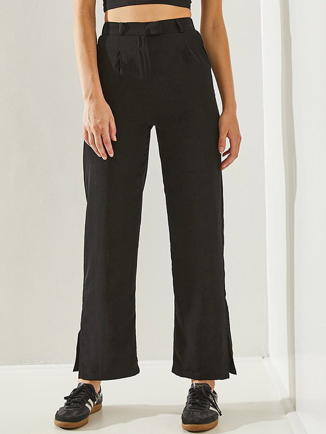 

BIANCO LUCCI Women Regular Fit Mid-Rise Parallel Trousers, Black