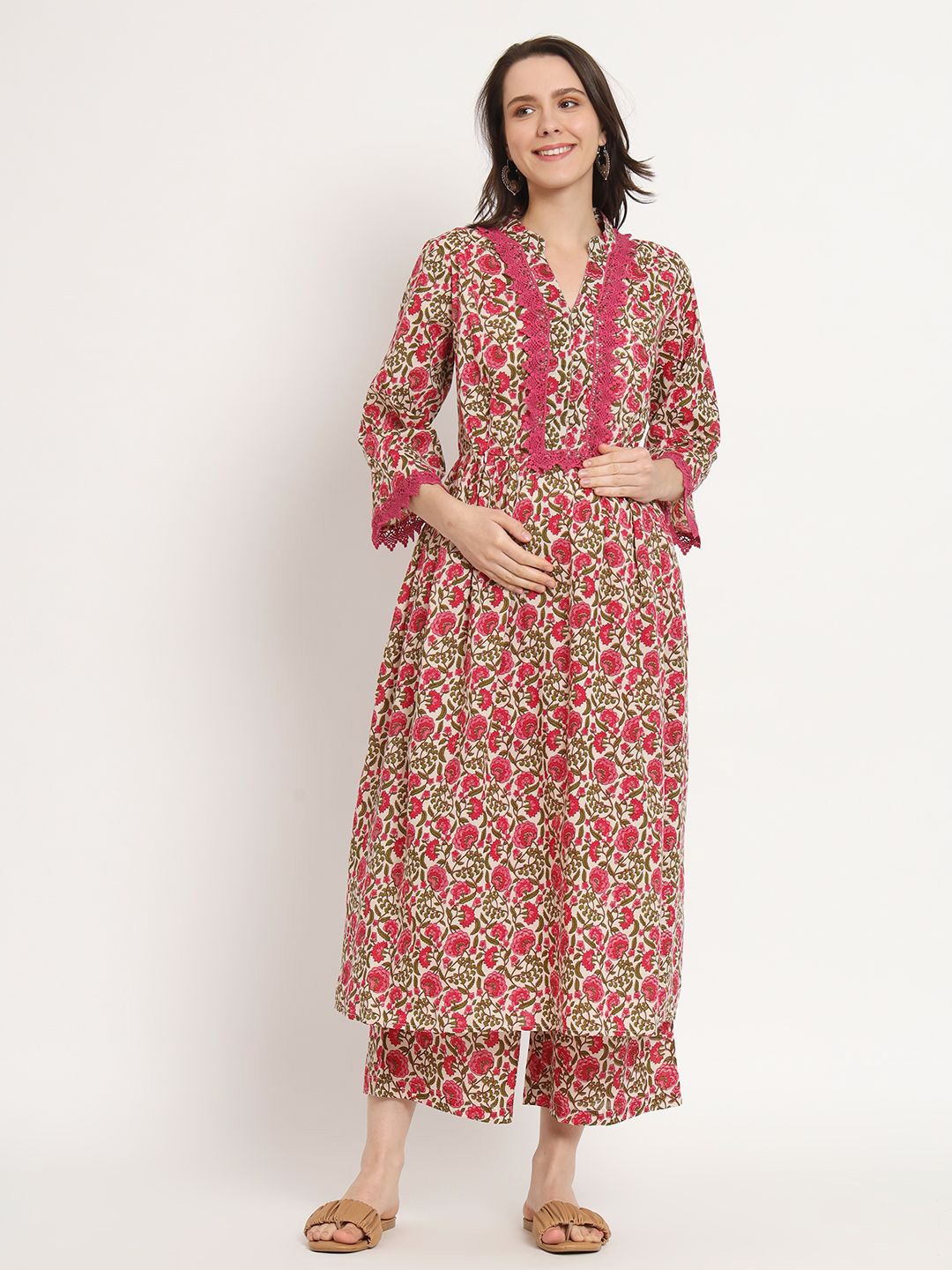 

Aujjessa Floral Printed A-Line Pure Cotton Maternity Feeding Kurta with Trousers, Off white