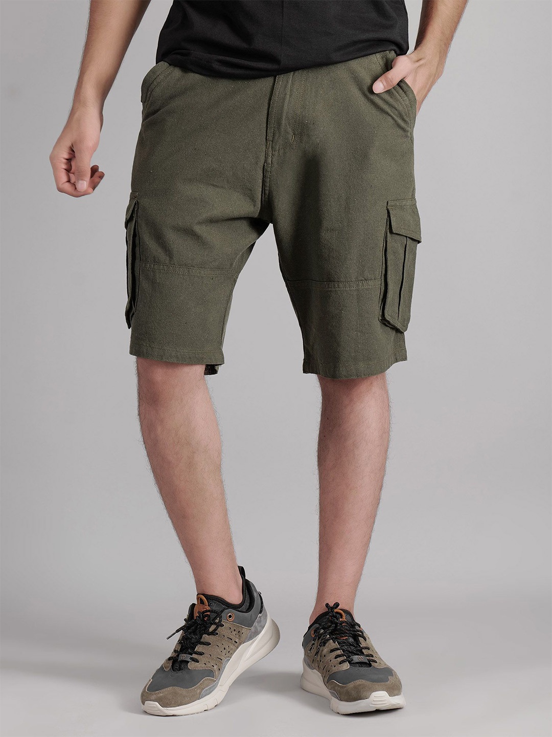 

BOMBAY TROOPER Men Outdoor Cargo Shorts, Olive