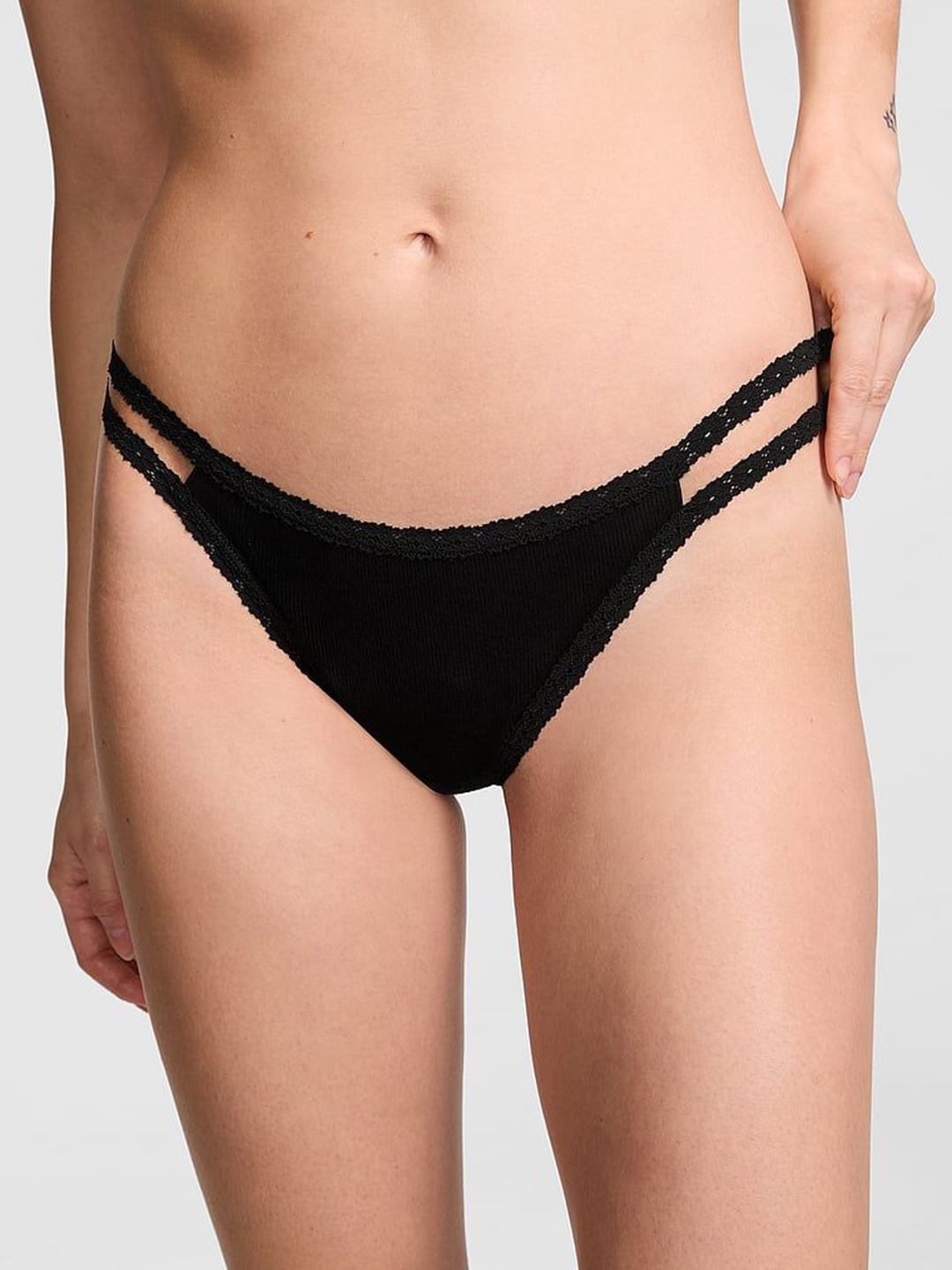 

Victoria's Secret Lace-Trim Strappy Thong Panty Briefs112518182ZUO, Black