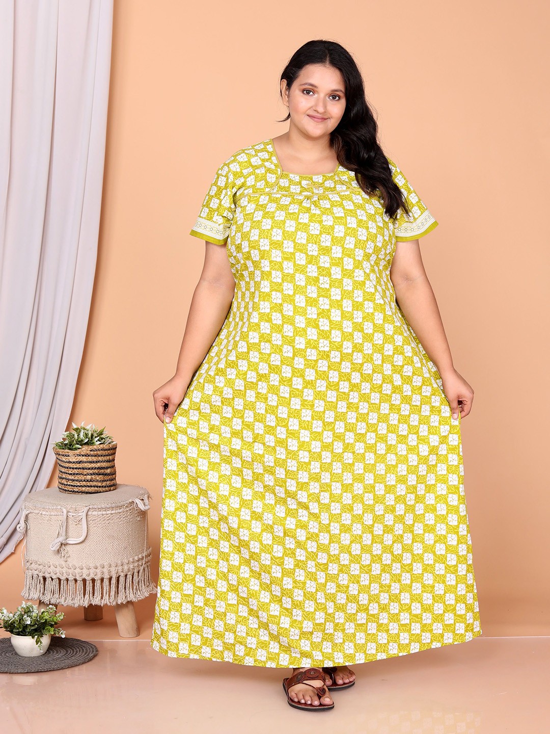 

JAIPZZ APPARELS floral Printed square neck Maxi Nightdress, Lime green