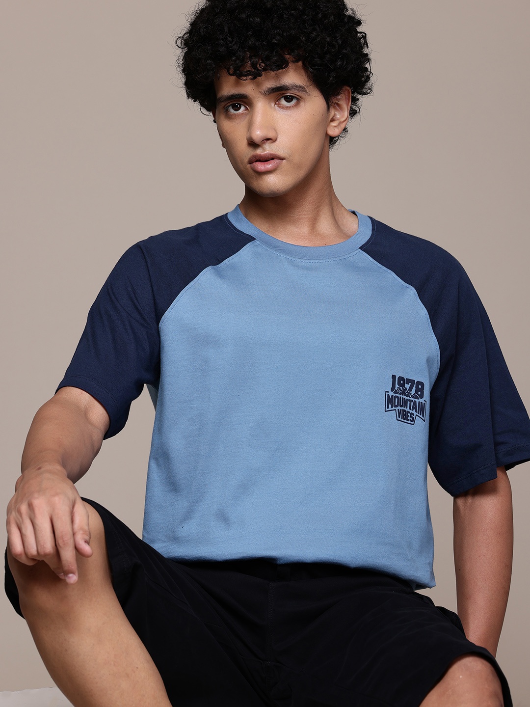 

The Roadster Lifestyle Co. Men Pure Cotton Relaxed Fit T-shirt, Blue